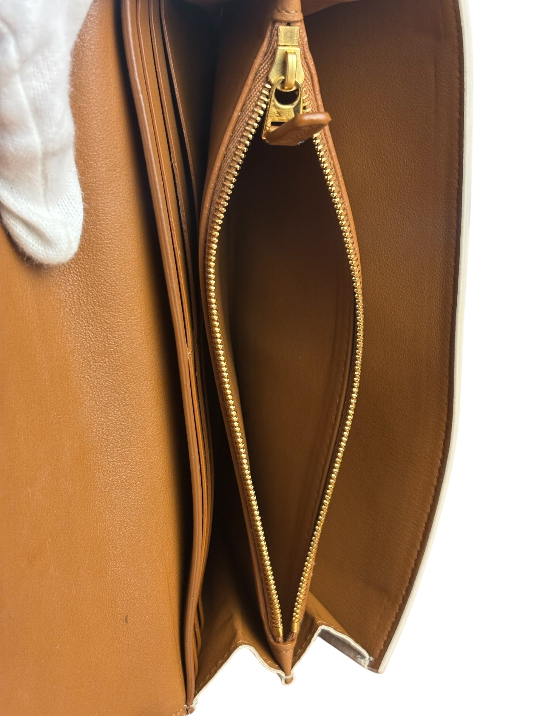 Bottega Veneta White Leather Palmellato Angle Long Wallet