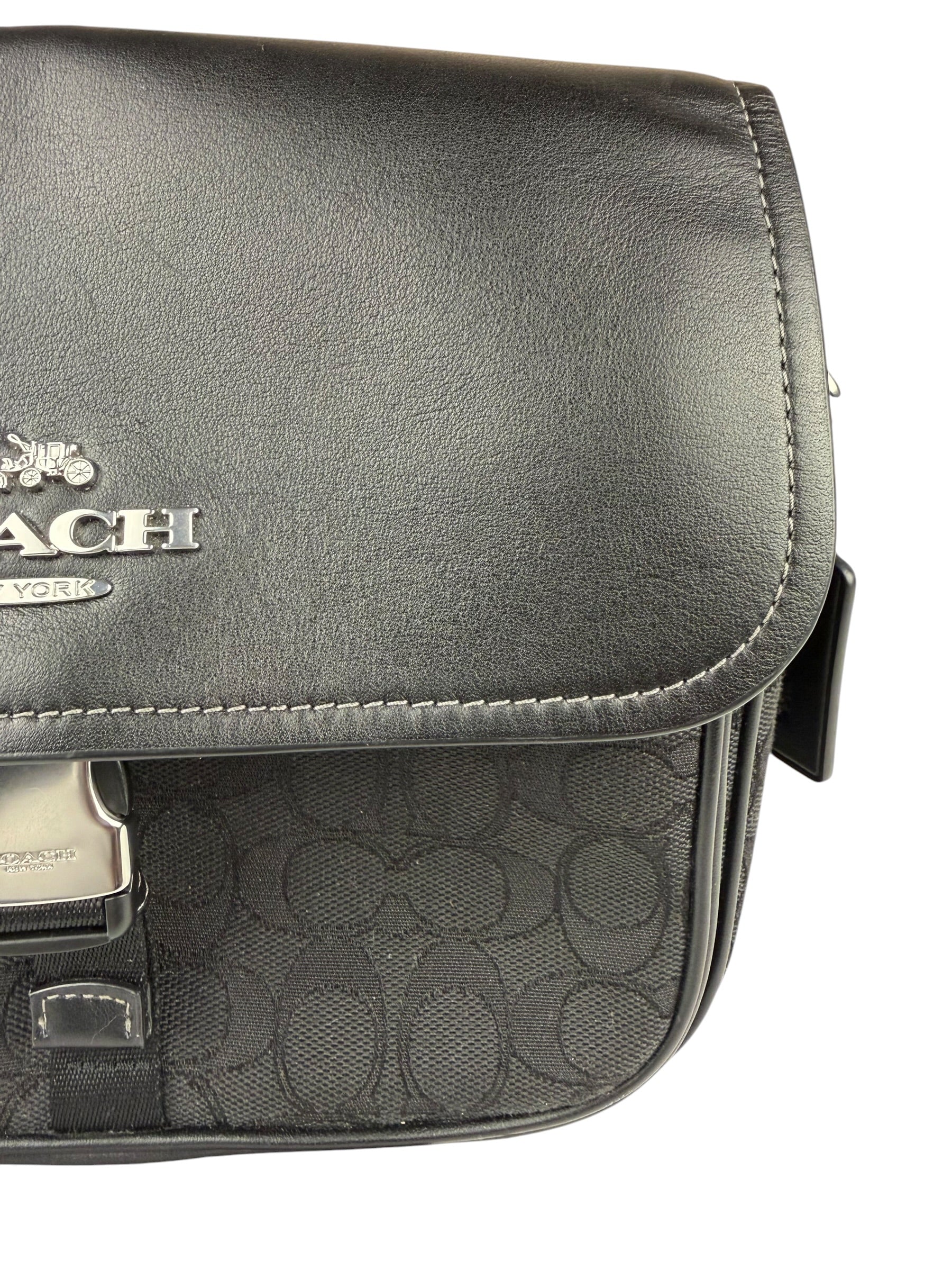 Coach Black Leather Pace Messenger Crossbody Bag