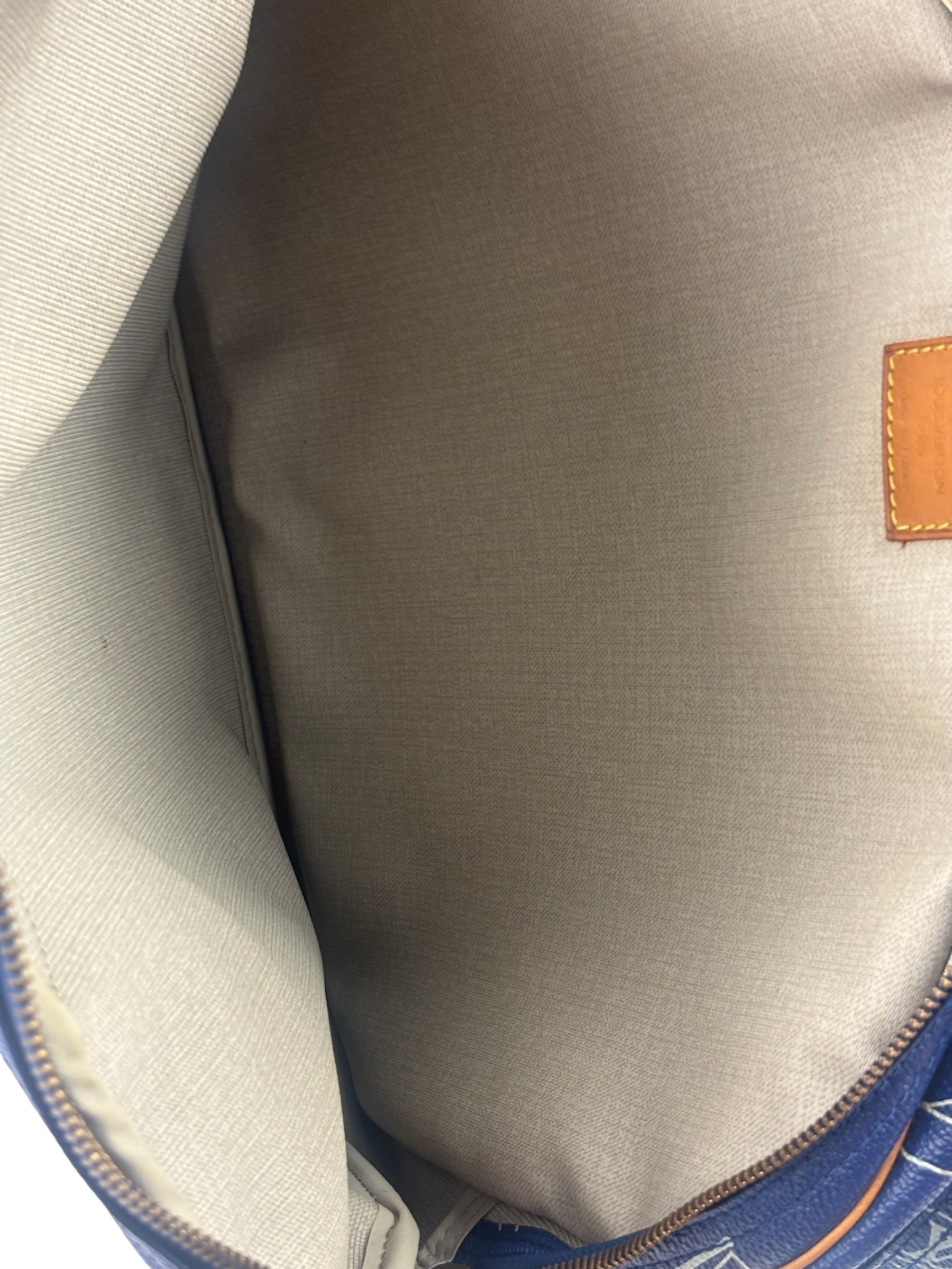 Louis Vuitton Blue LV Cup Sac Cowes Messenger