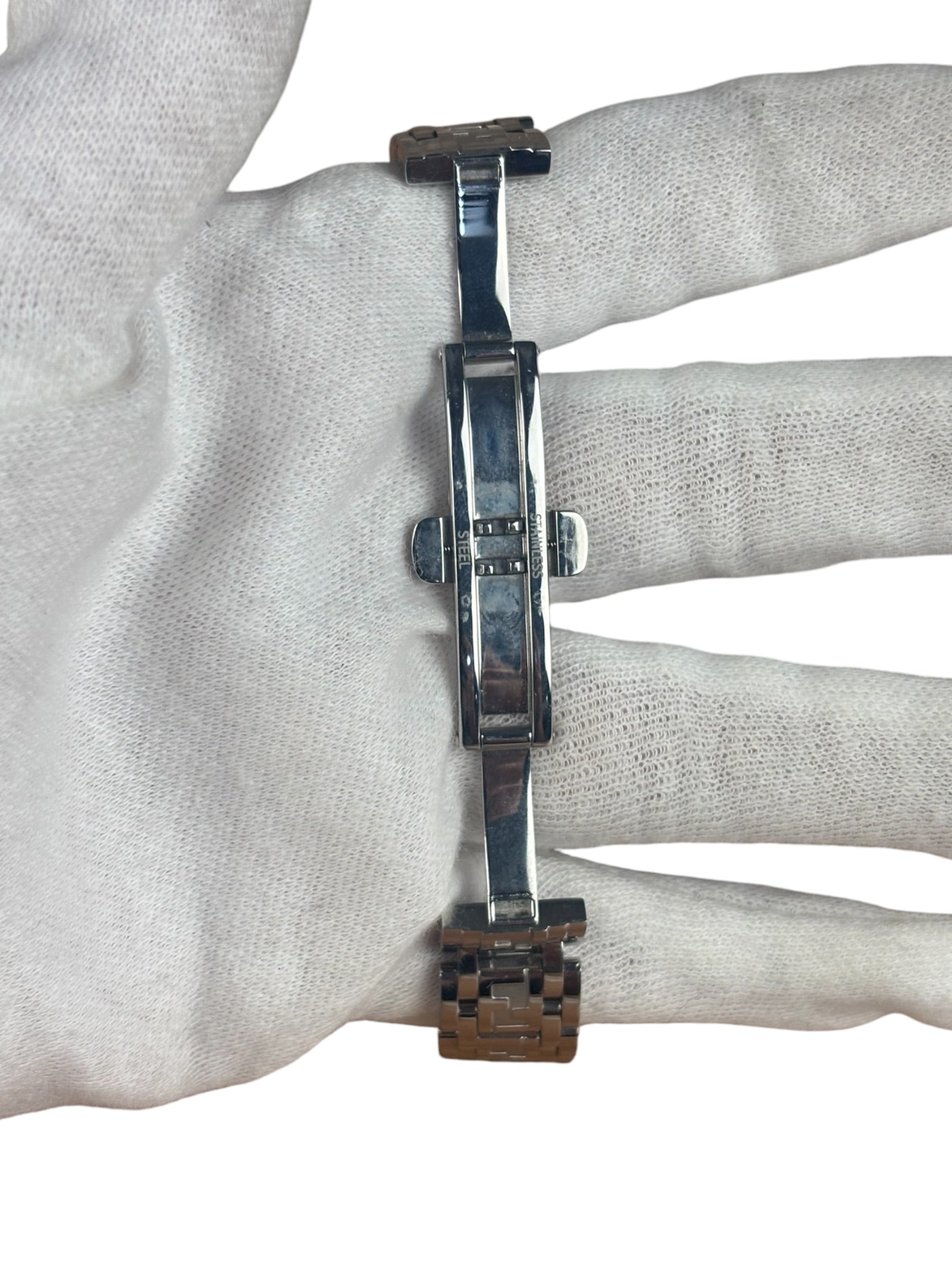 Fendi White Dial Stainless Steel Bracelet Wristwatch
