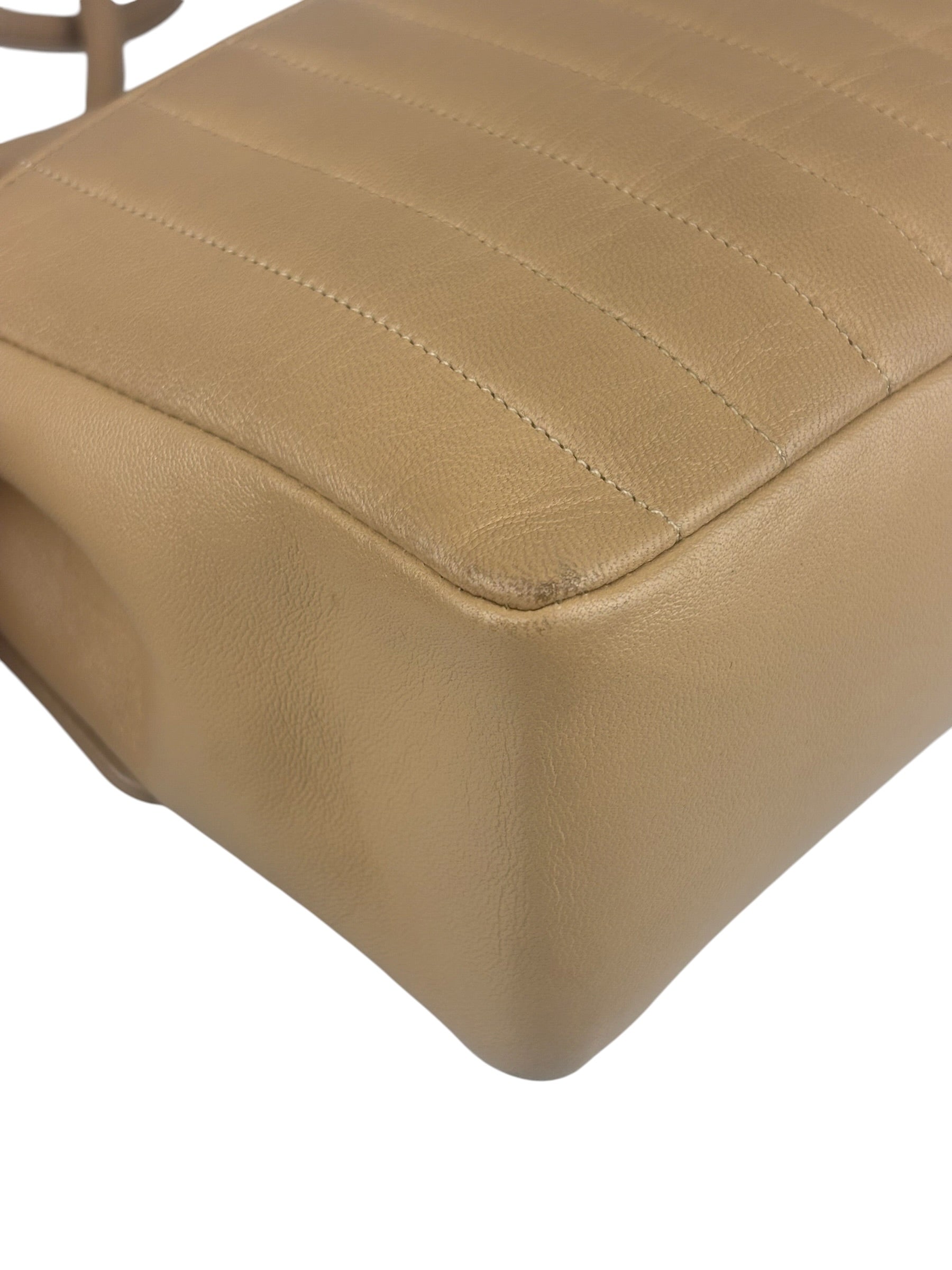 Chanel Vintage Tan Vertical Quilt Flap Shoulder Bag 1989