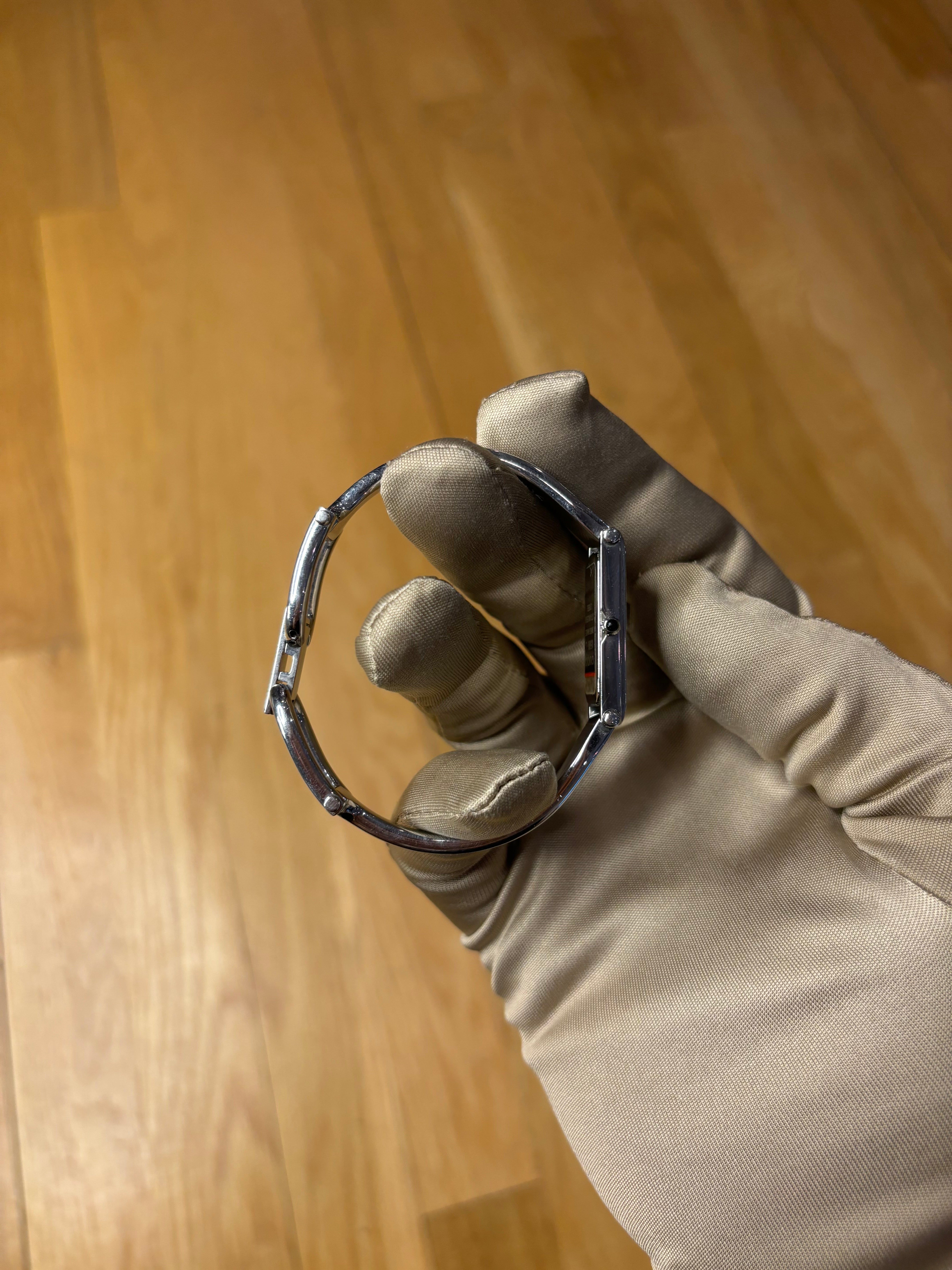 Gucci 1500L Blue 12&6 Dial