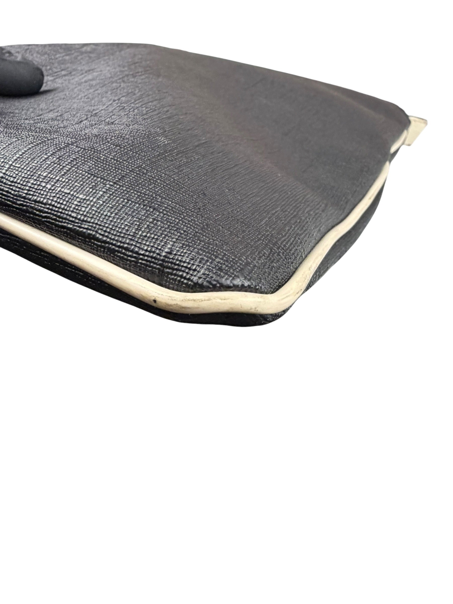 Gucci Vintage Black Leather Flat Messenger Shoulder Bag