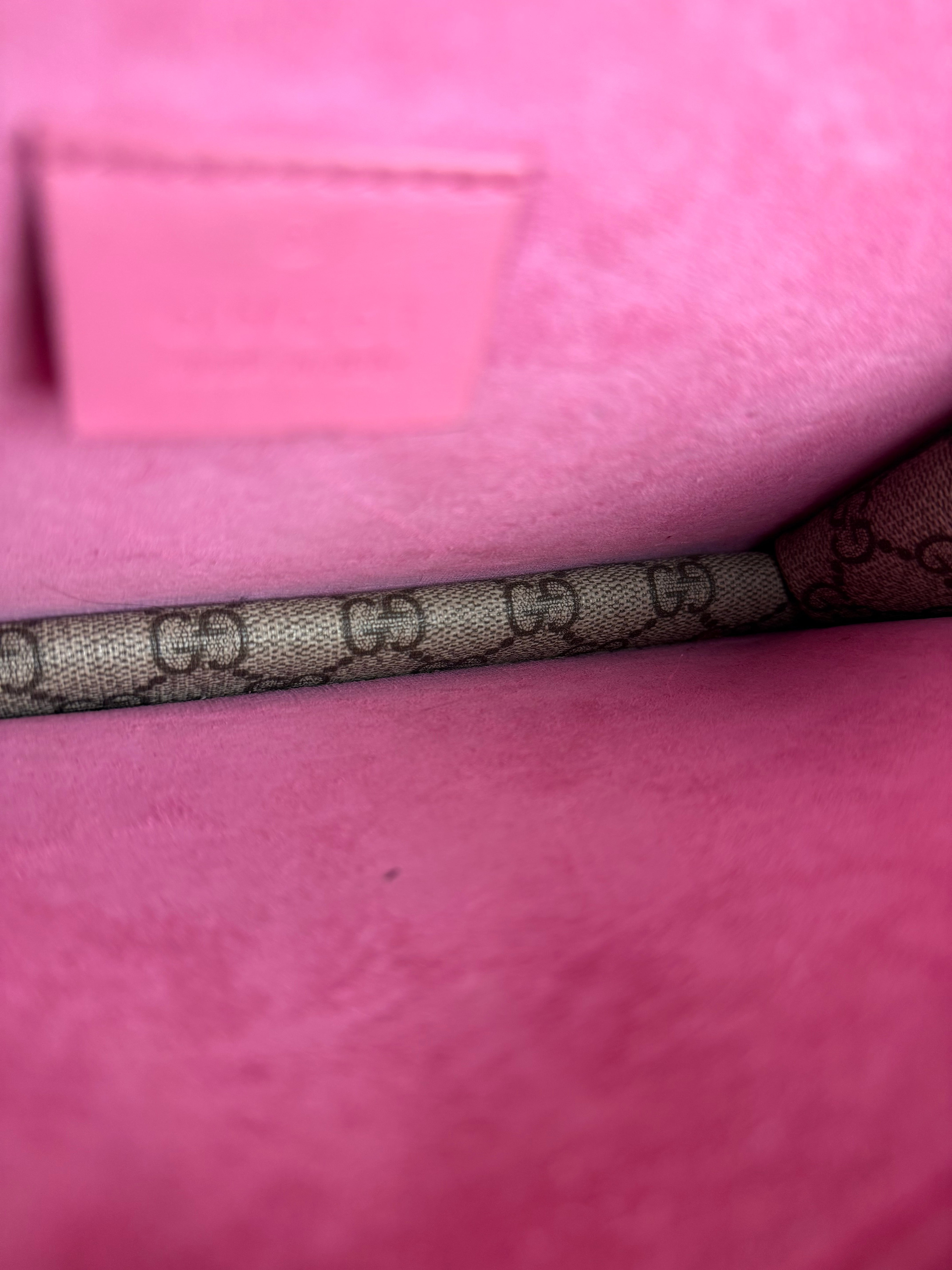 Gucci Dionysus GG Supreme Shoulder Bag Beige/Pink