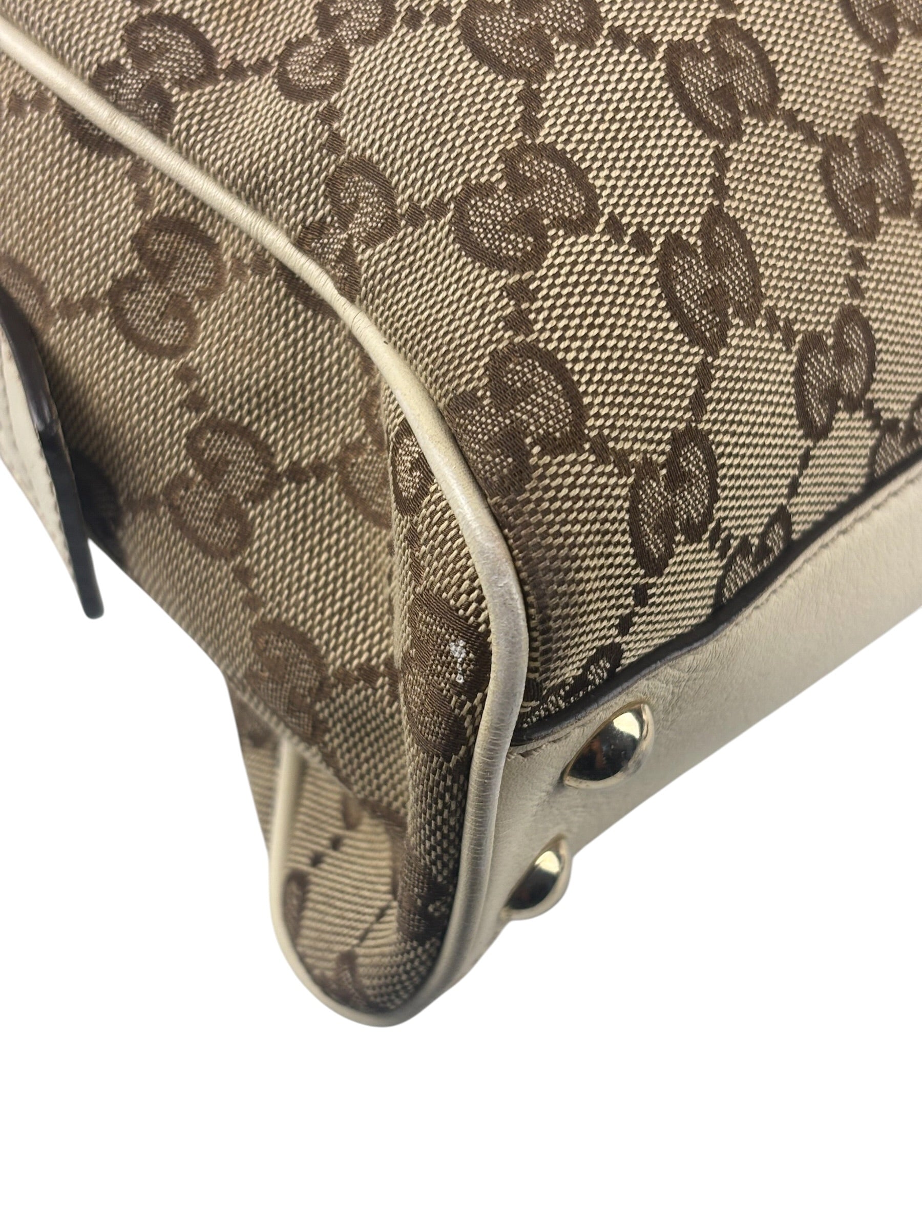 Gucci GG Beige Ivory Leather Shoulder Bag