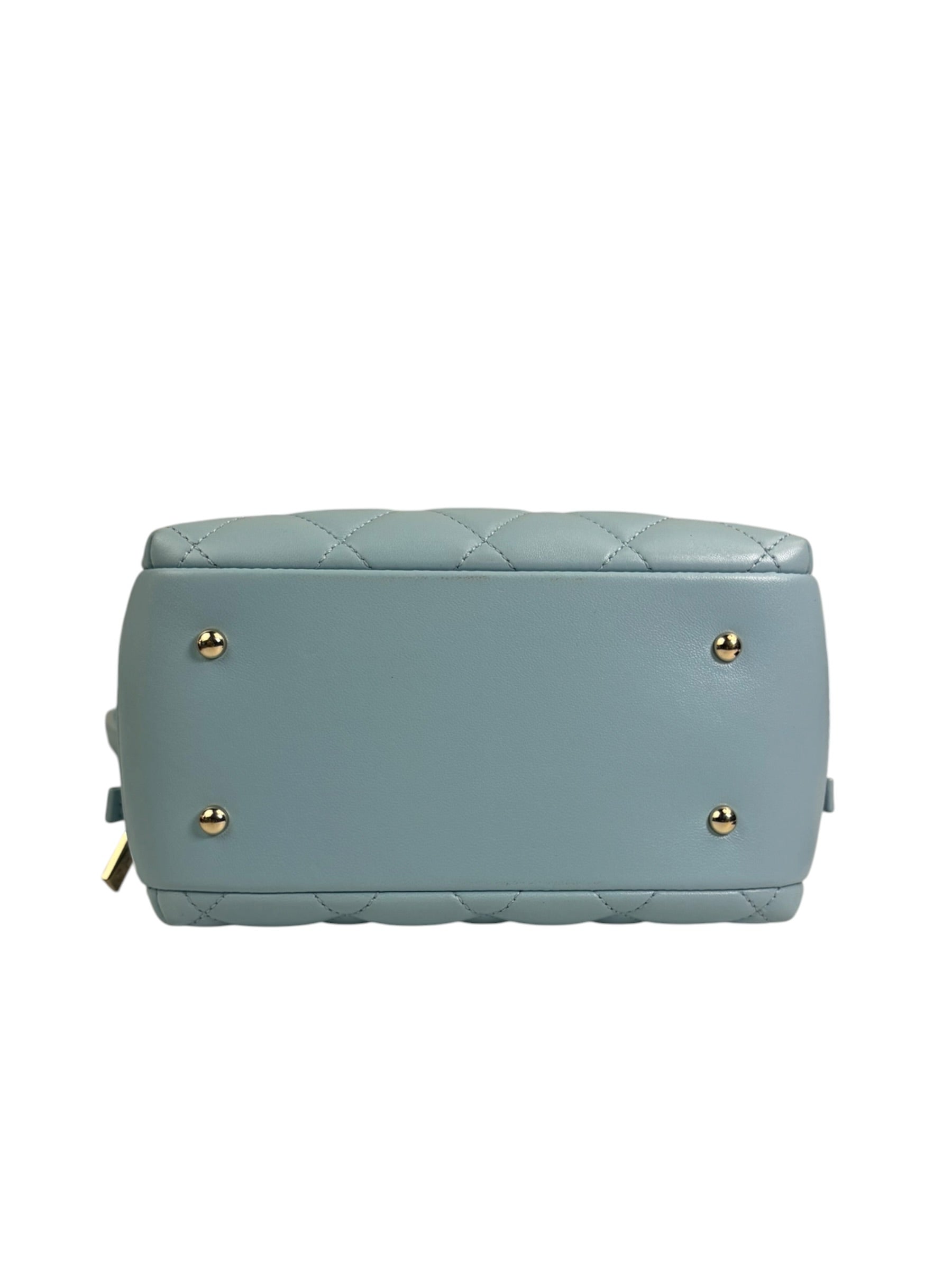 Chanel Light Blue Quilted Lambskin Top Handle Vanity Case 2019