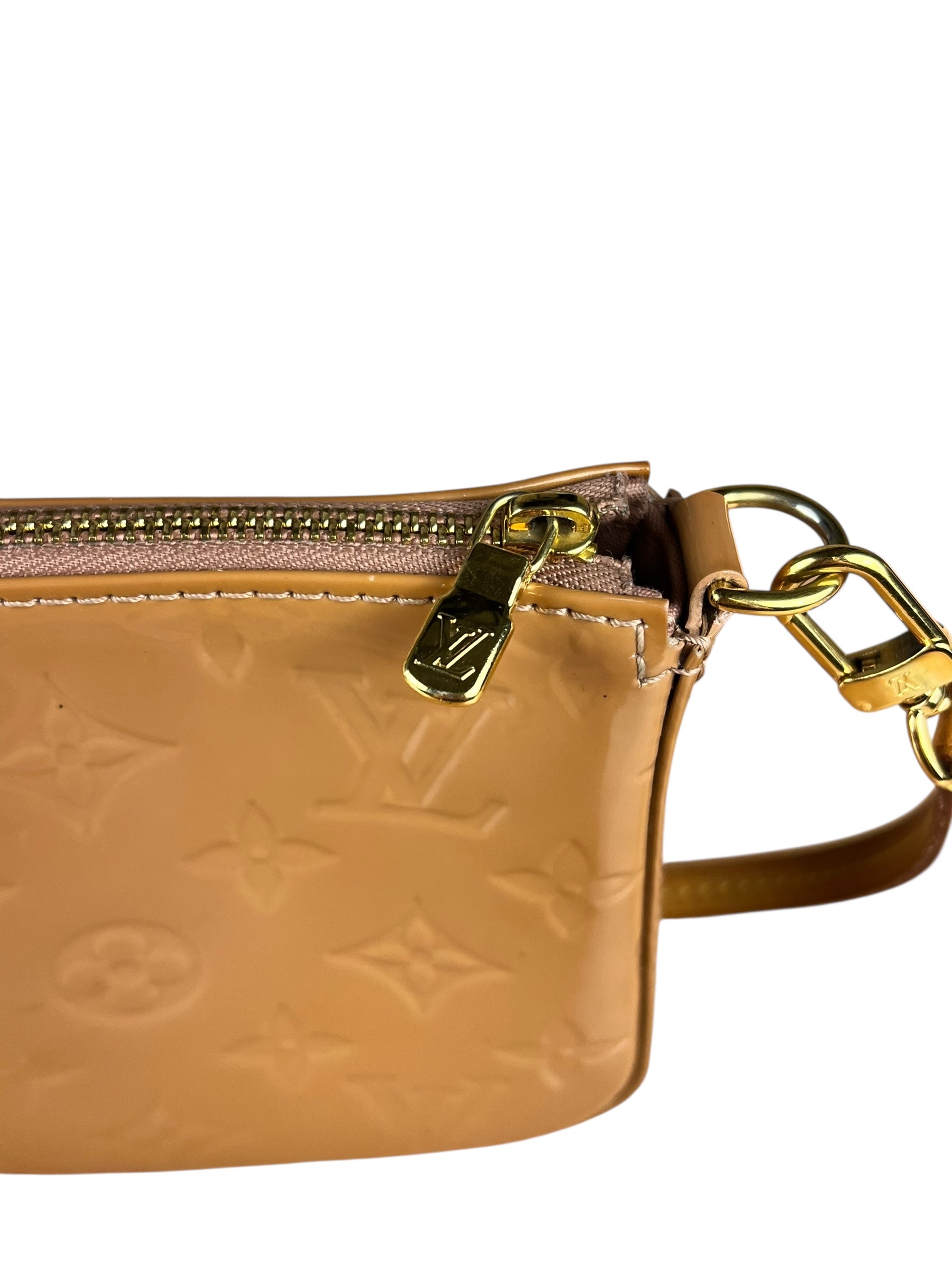 Louis Vuitton Monogram Vernis Pochette Beige