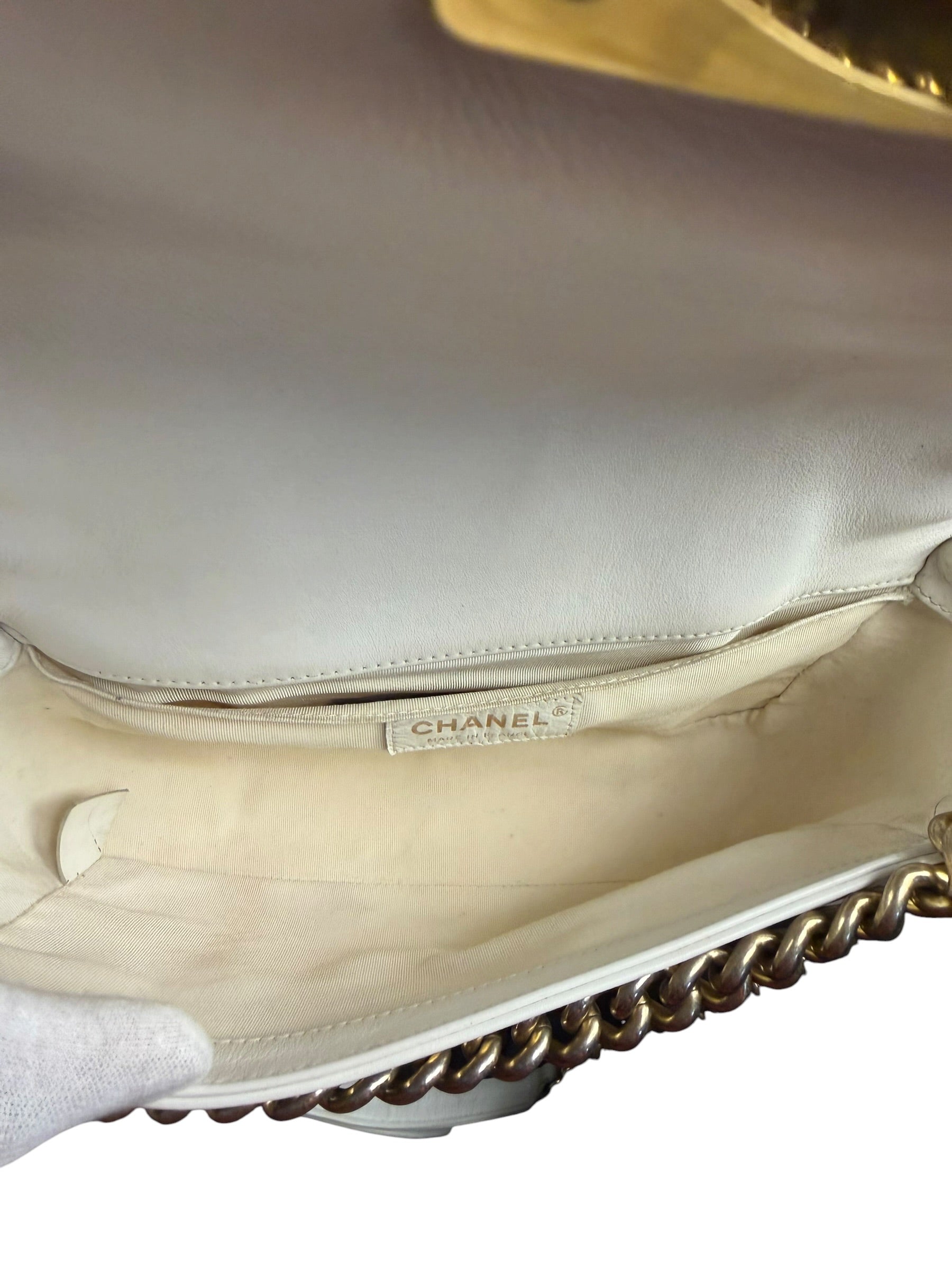 Chanel Vintage White Leather Braided Boy Shoulder Bag 1989