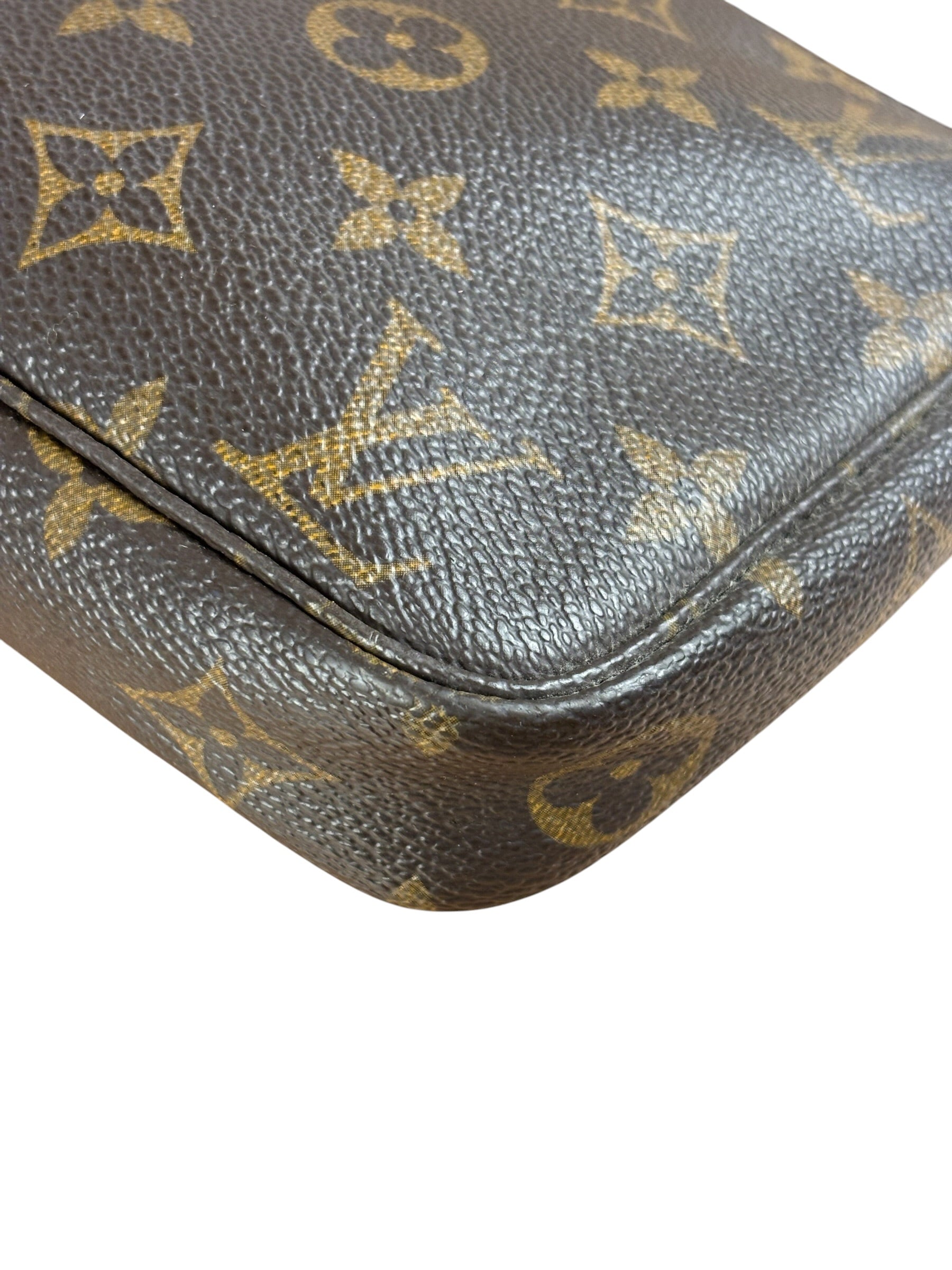 Louis Vuitton Monogram Pochette