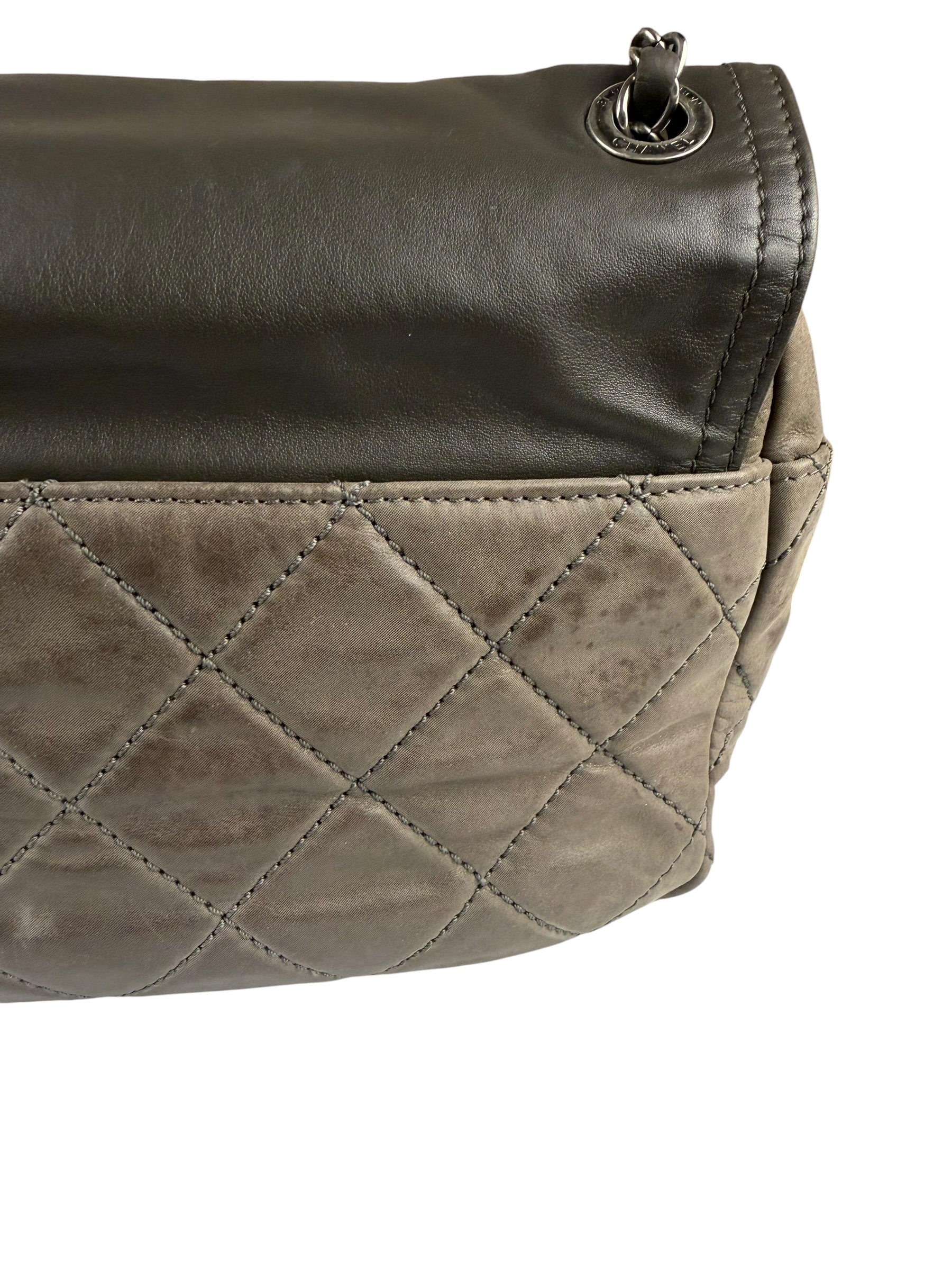 Chanel Bicolor Quilted Leather Chain Flap Bag 2011