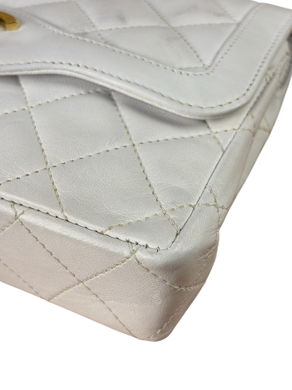 Chanel Vintage White Quilted Leather Flap Bag 1986