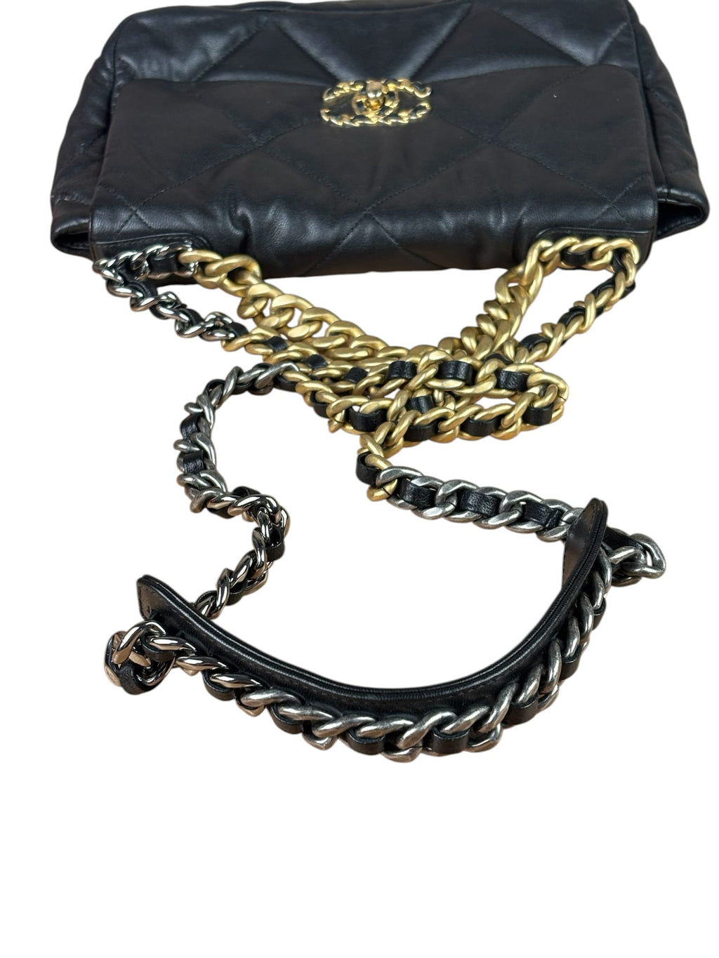 Chanel Black Quilted Lambskin CC 19 Flap Bag 2019