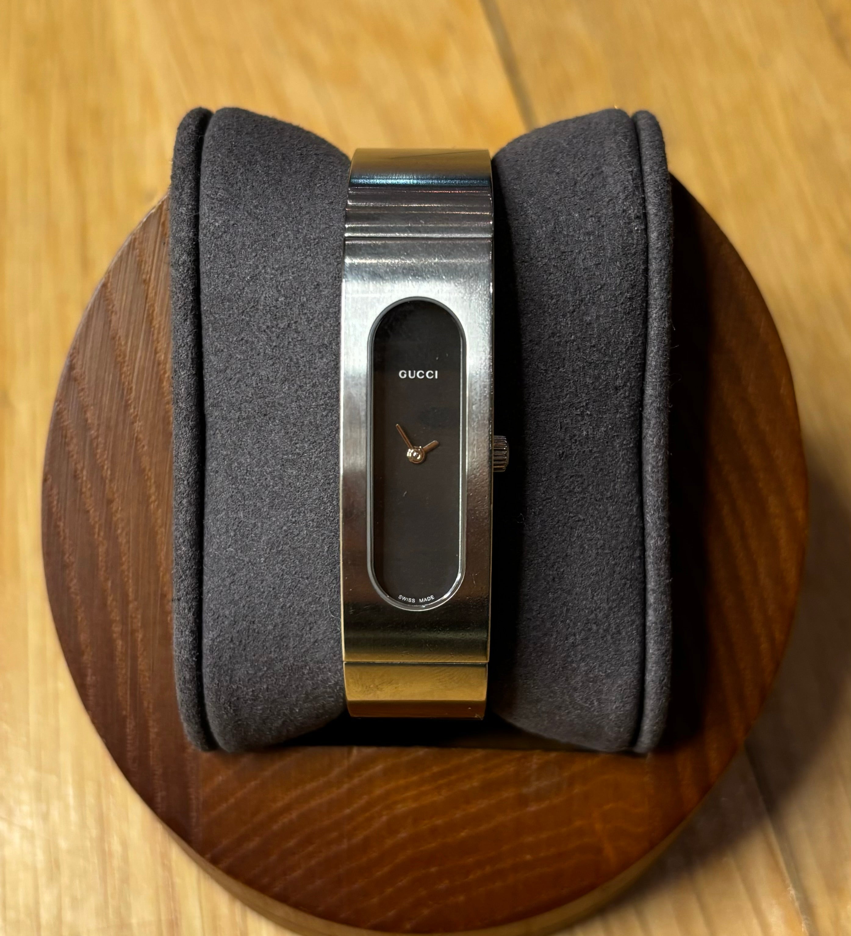 Gucci 2400S Black Dial Watch