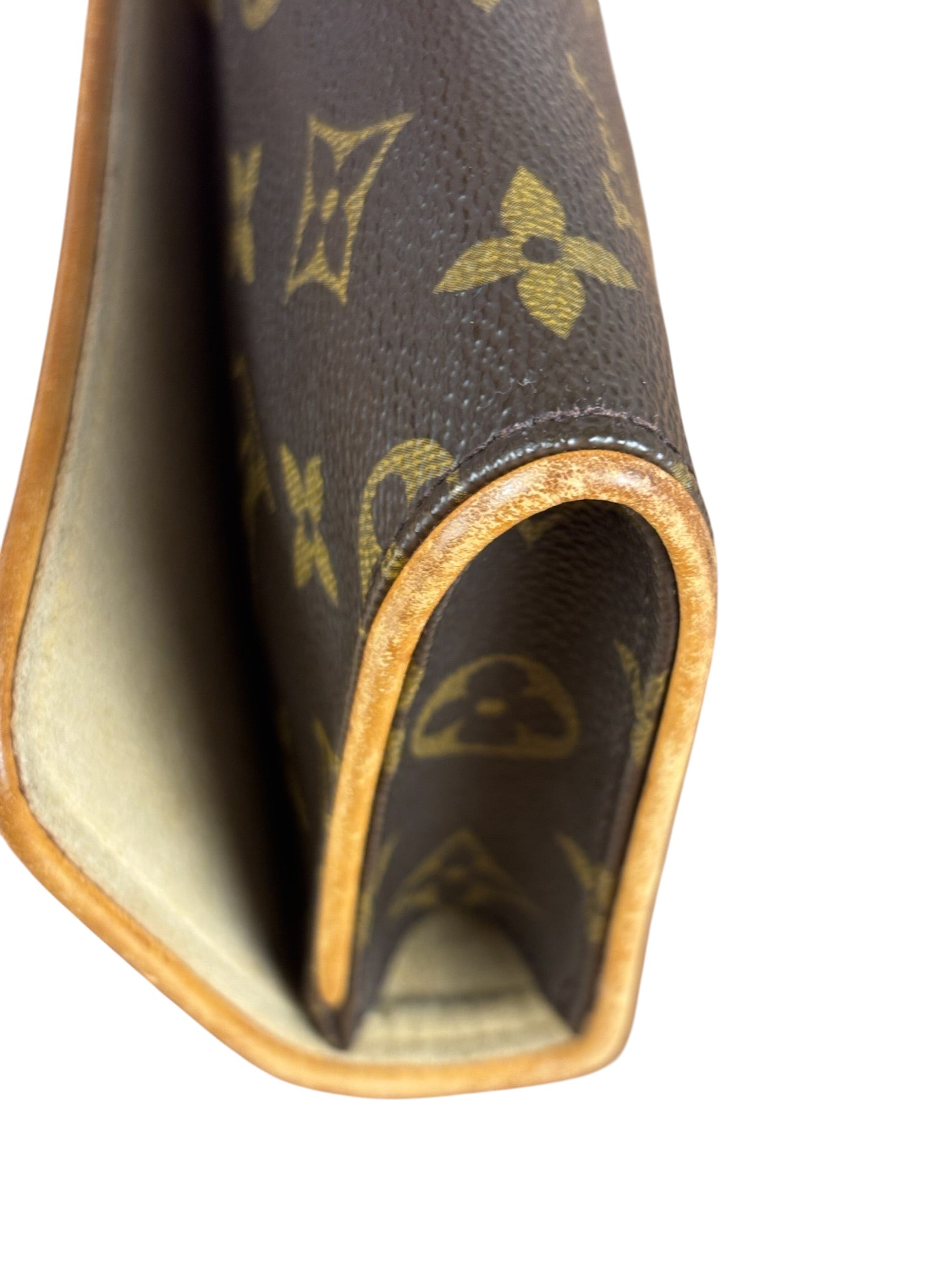 Louis Vuitton Monogram Pochette Twin GM