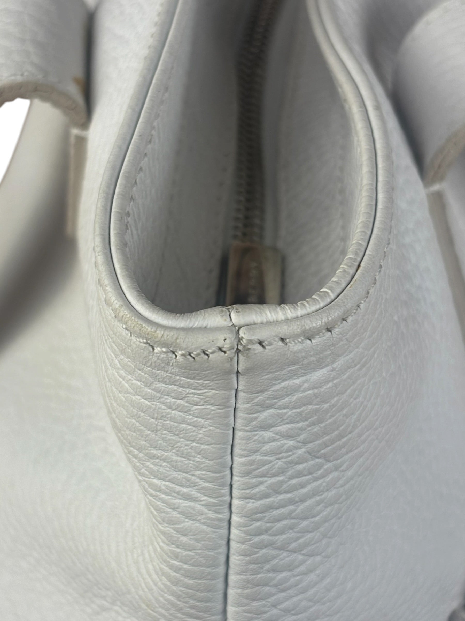 Burberry White Pebbled Leather Shoulder Bag