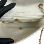 Chanel Vintage White Leather Diana Flap Shoulder Bag 1989