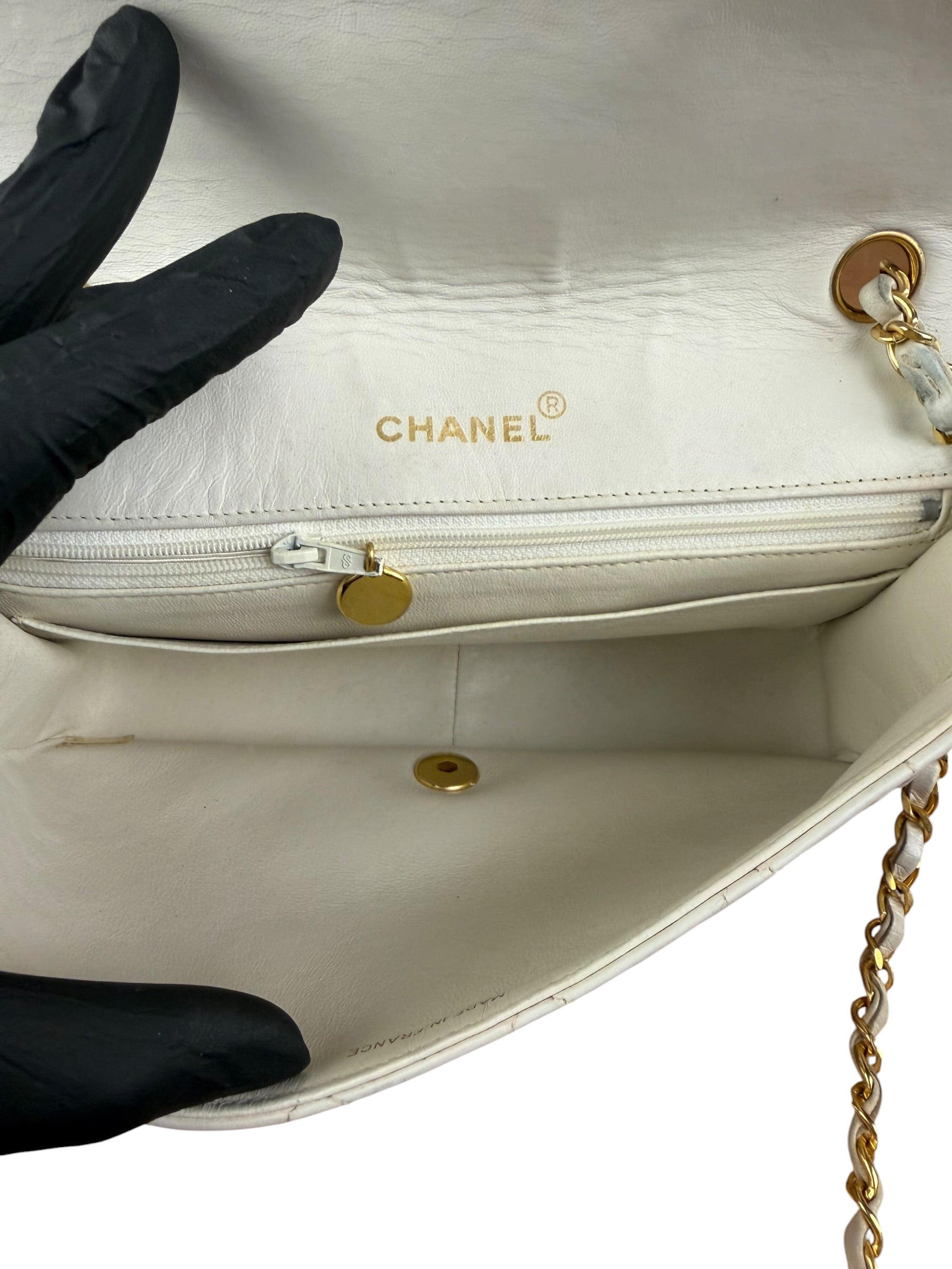 Chanel Vintage White Leather Diana Flap Shoulder Bag 1989
