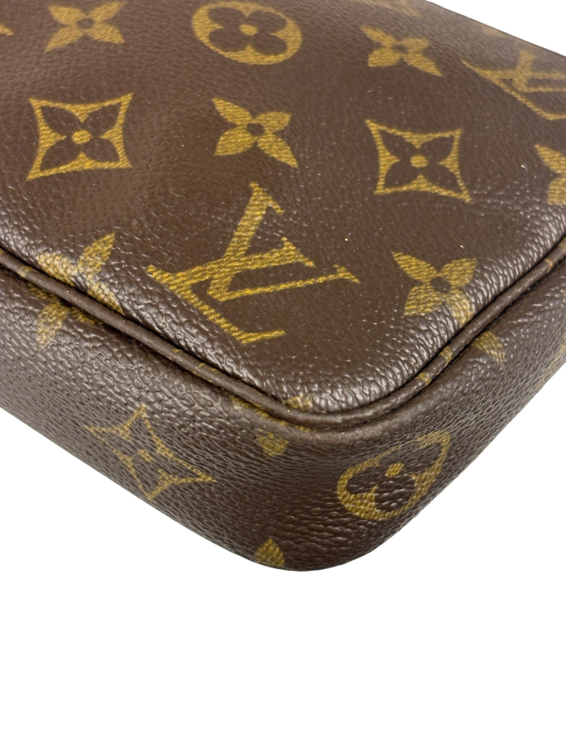 Louis Vuitton Vintage Monogram Pochette