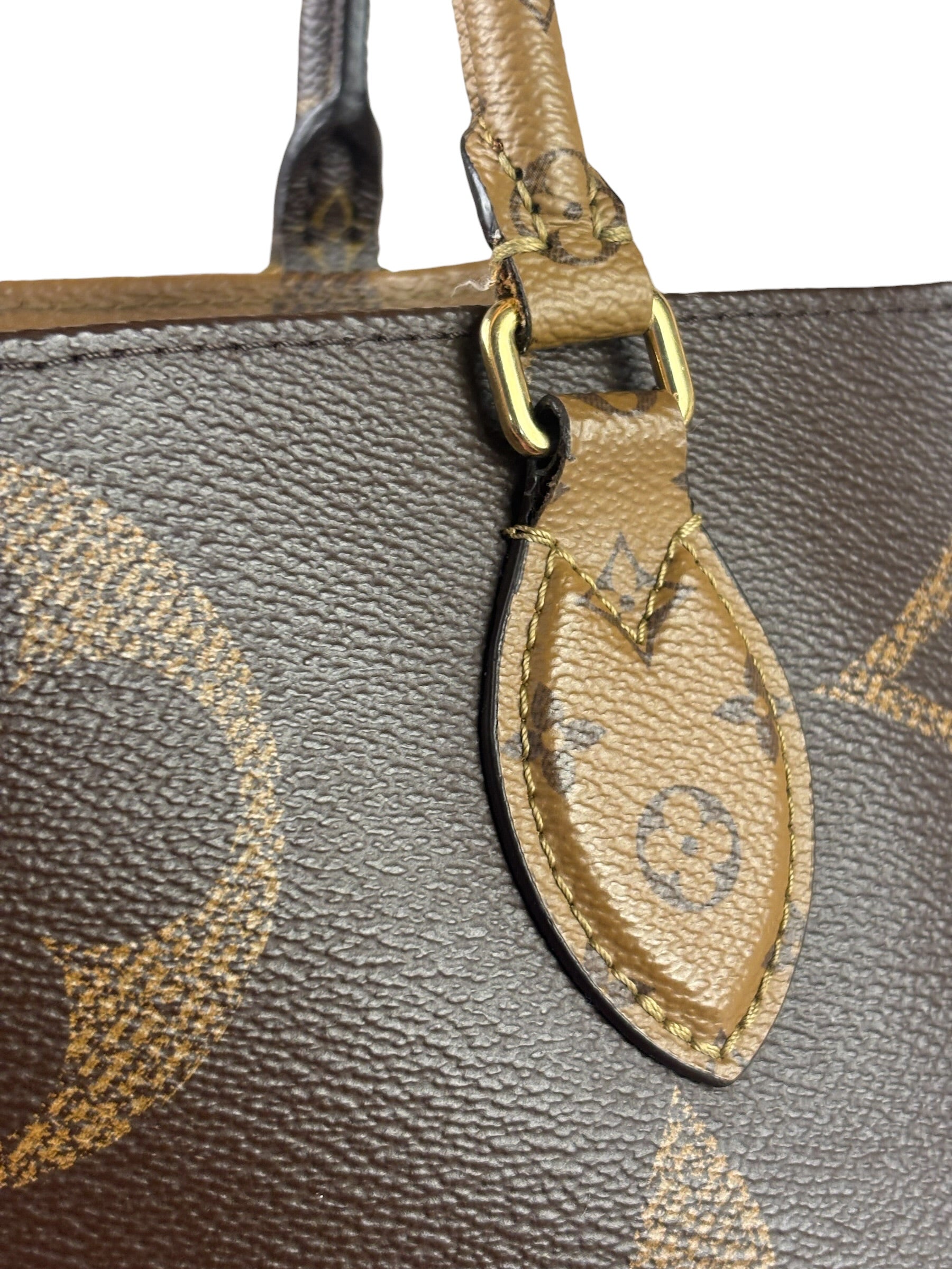 Louis Vuitton Monogram OnTheGo MM