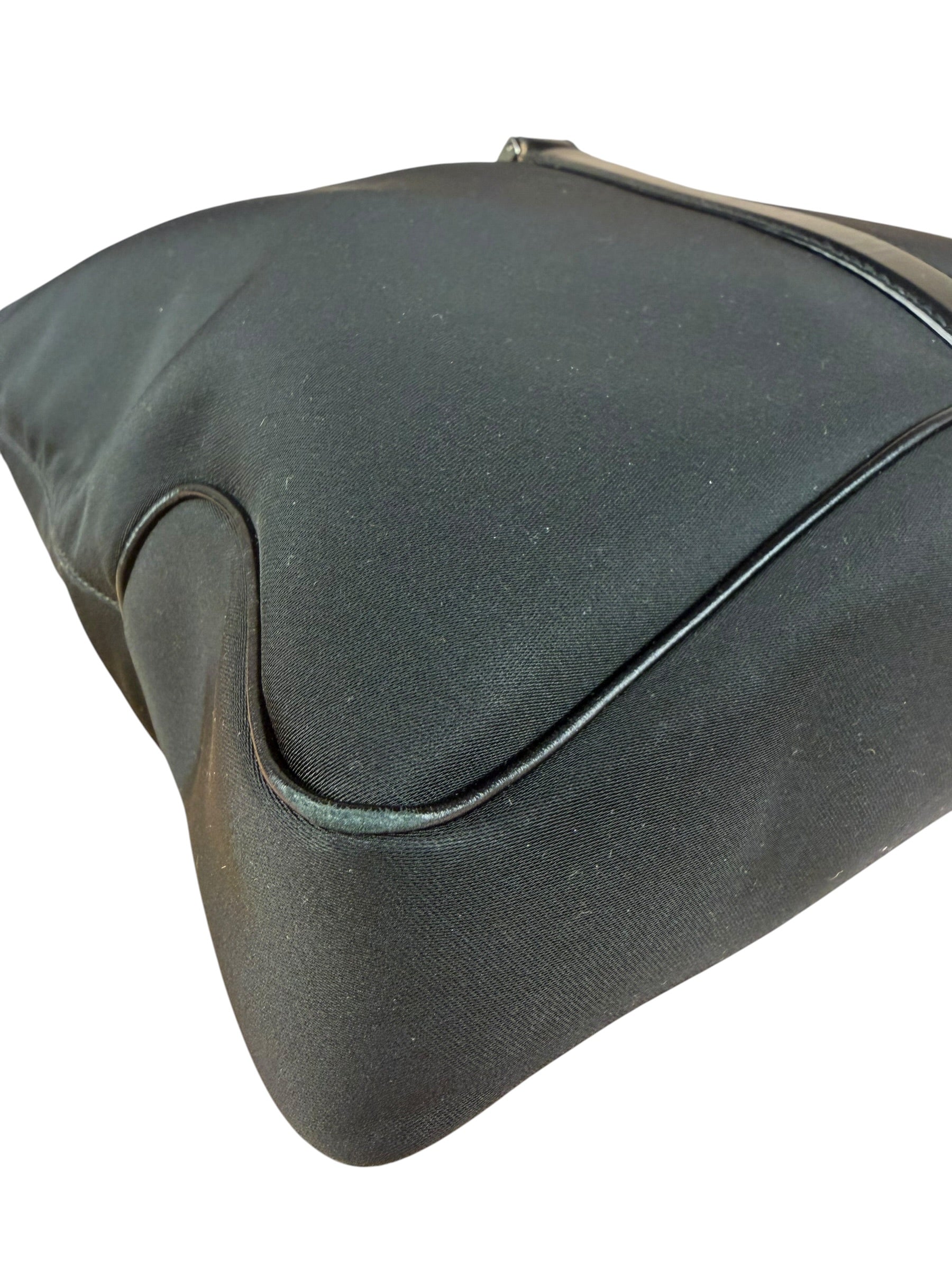 Ferragamo Vintage Black Leather Lined Shoulder Tote