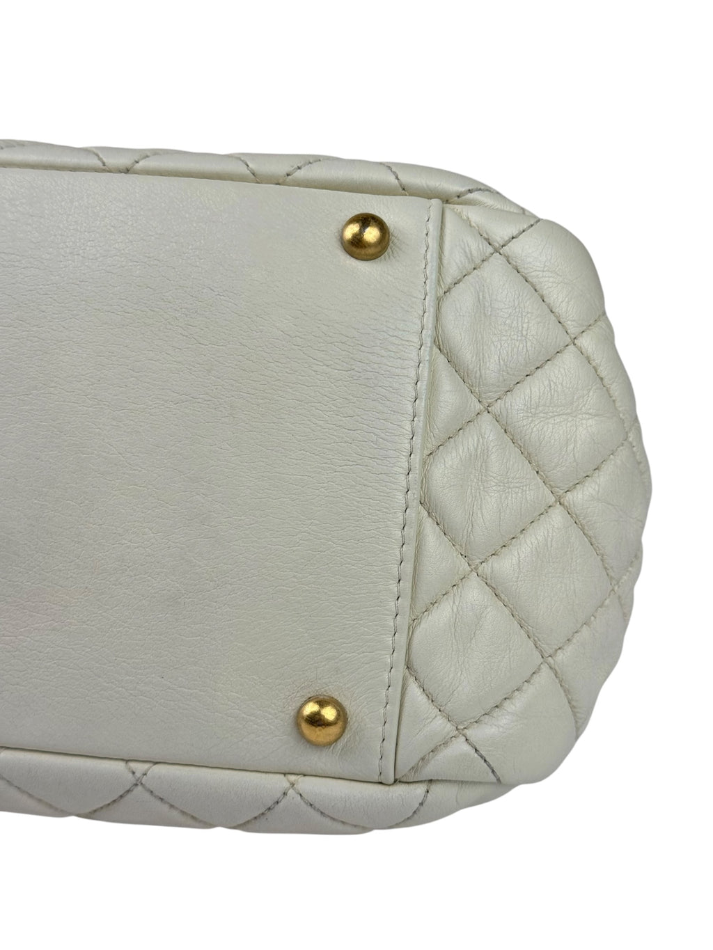 Chanel White/Black Quilted Lambskin East/West Mademoiselle Accordion Flap Bag 2012
