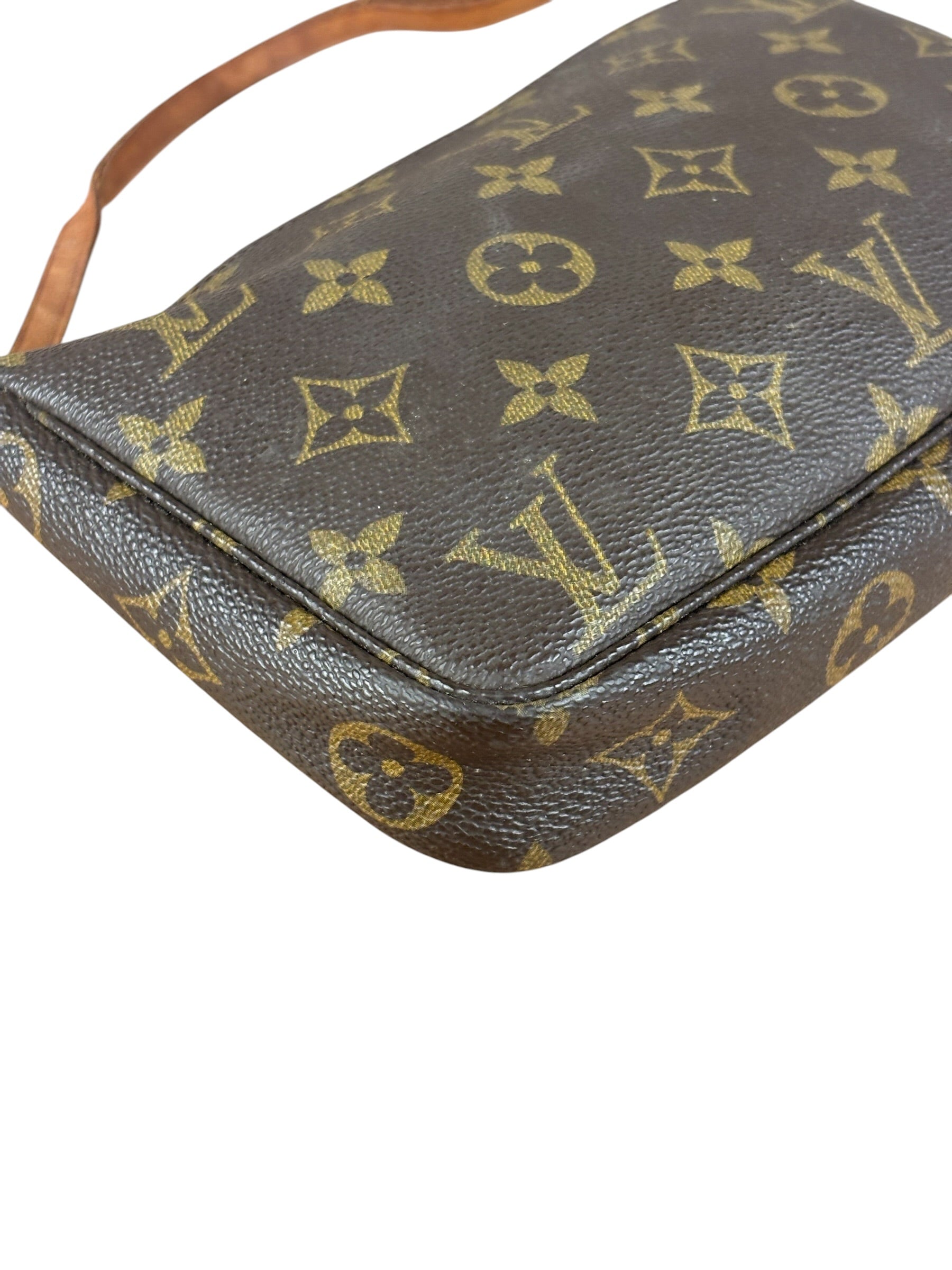 Louis Vuitton Monogram Pochette
