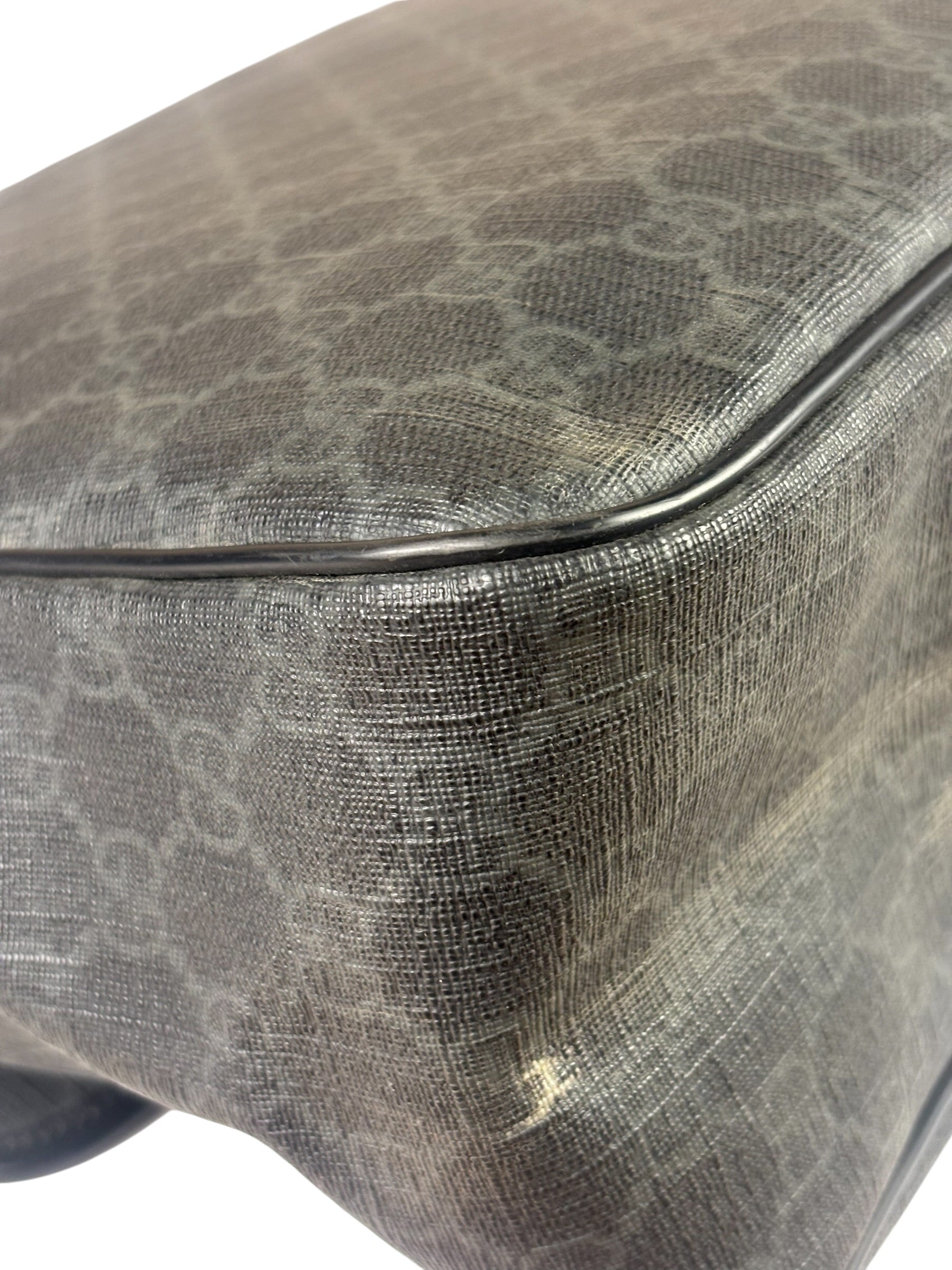 Gucci Grey/Black Leather GG Supreme Messenger Bag