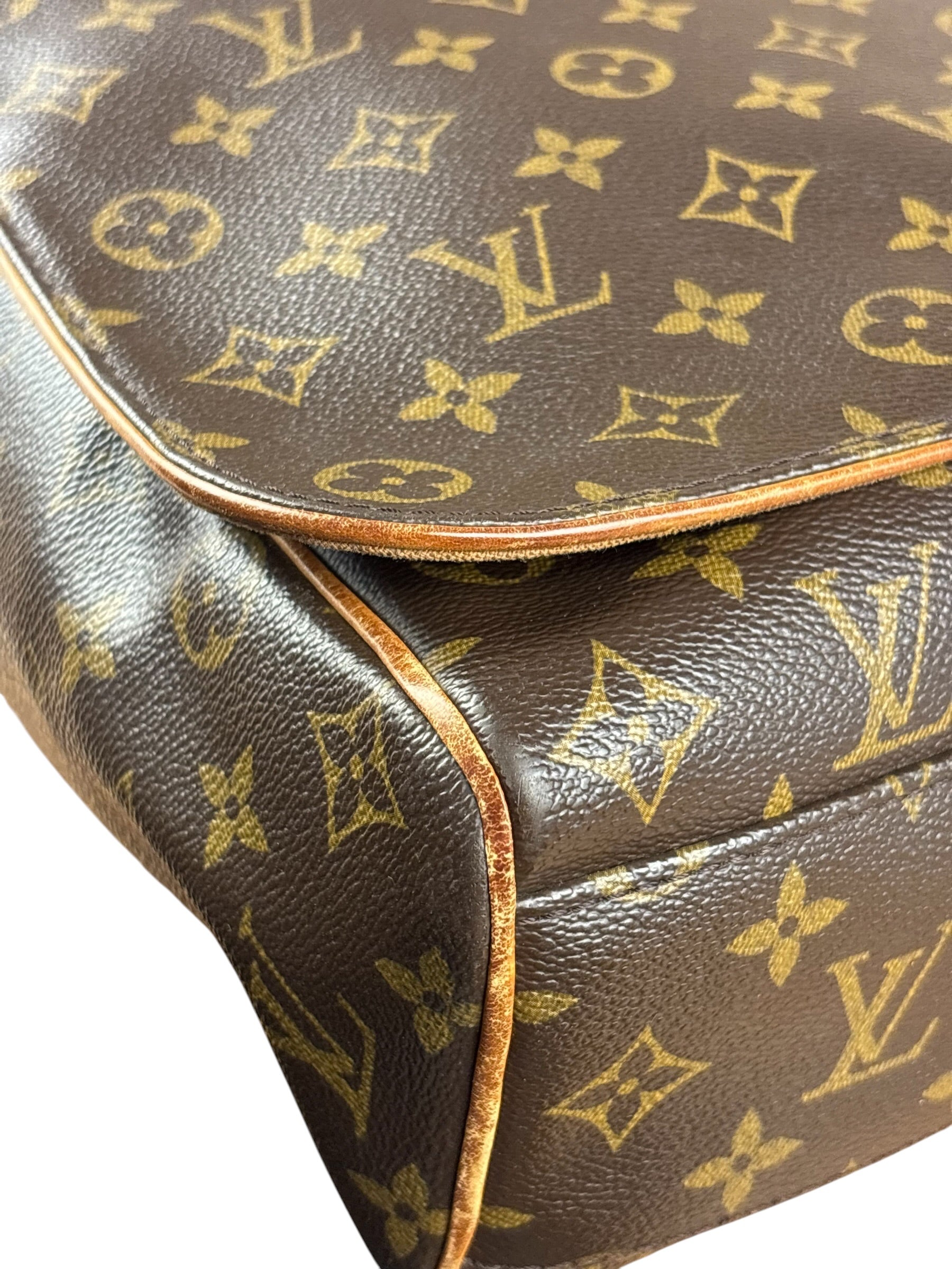 Louis Vuitton Monogram Messenger Bag