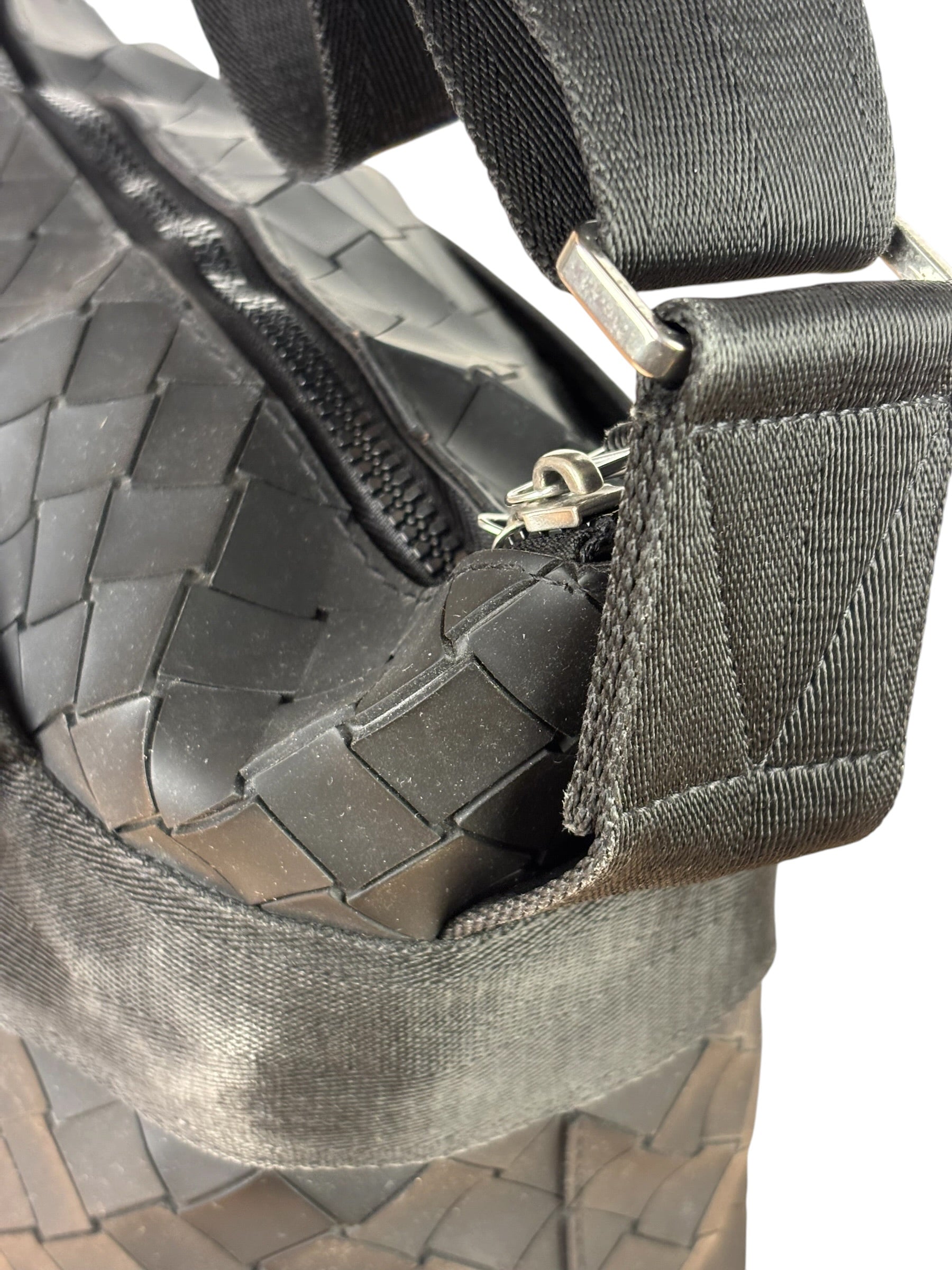 Bottega Veneta Black Rubber Intrecciato Messenger Bag