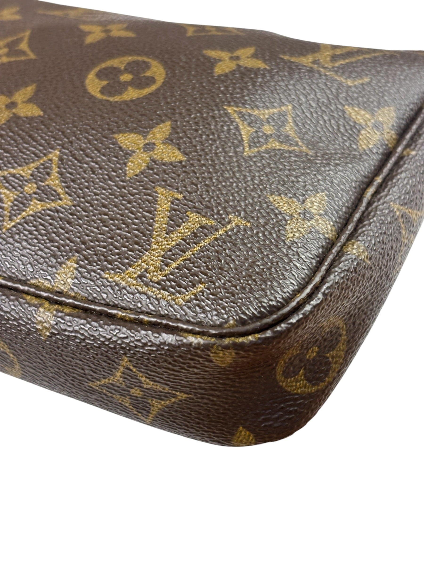 Louis Vuitton Vintage Monogram Pochette
