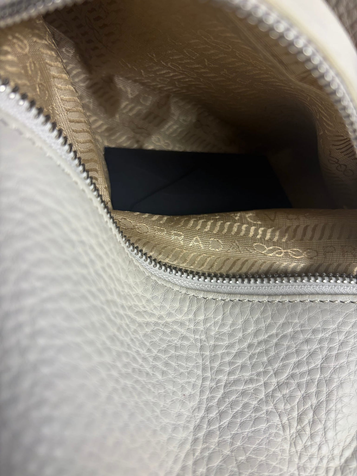 Prada White Leather Vitello Daino Easy Shoulder Bag