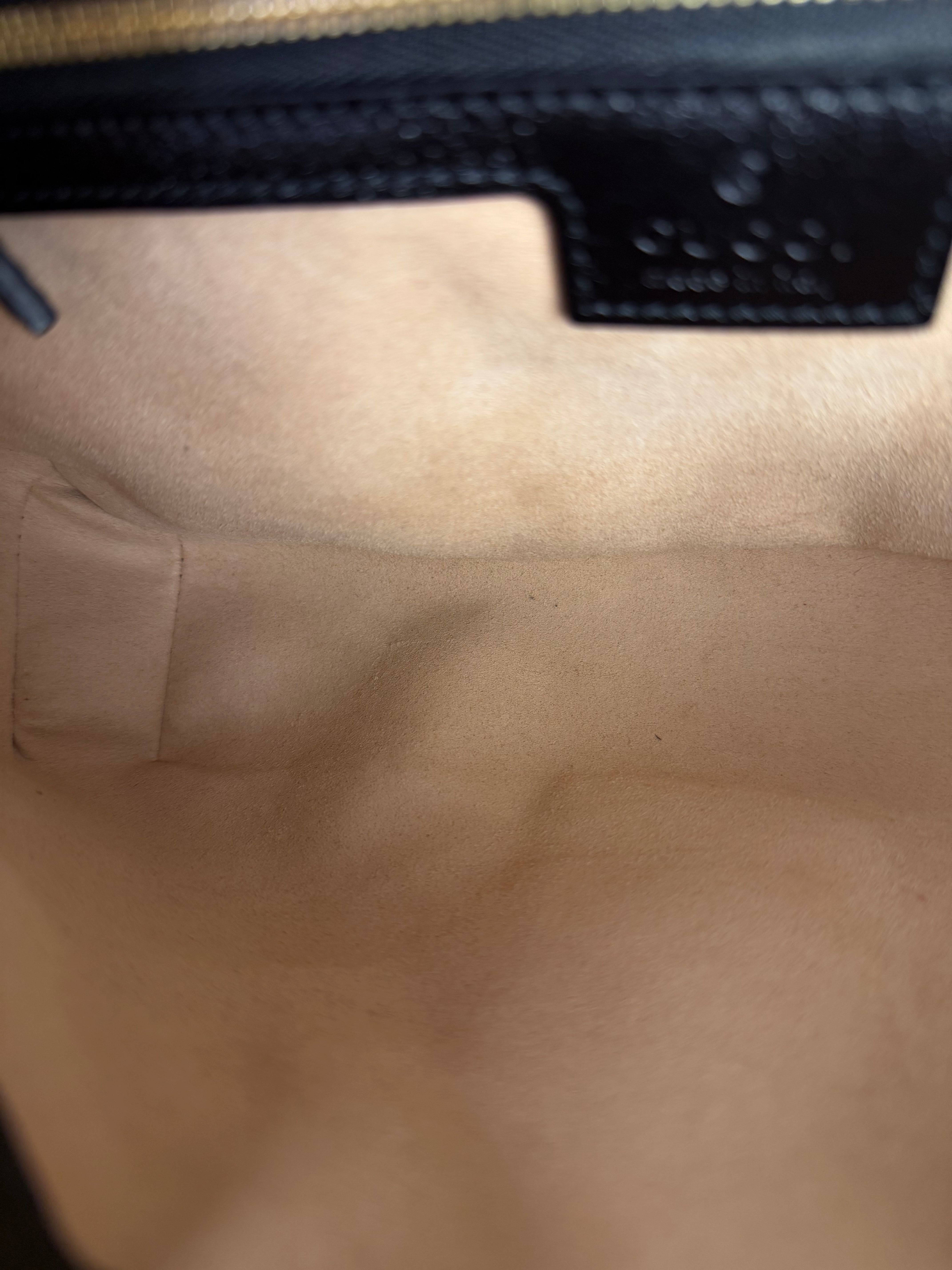 Gucci Beige/Black GG Marmont Shoulder Bag