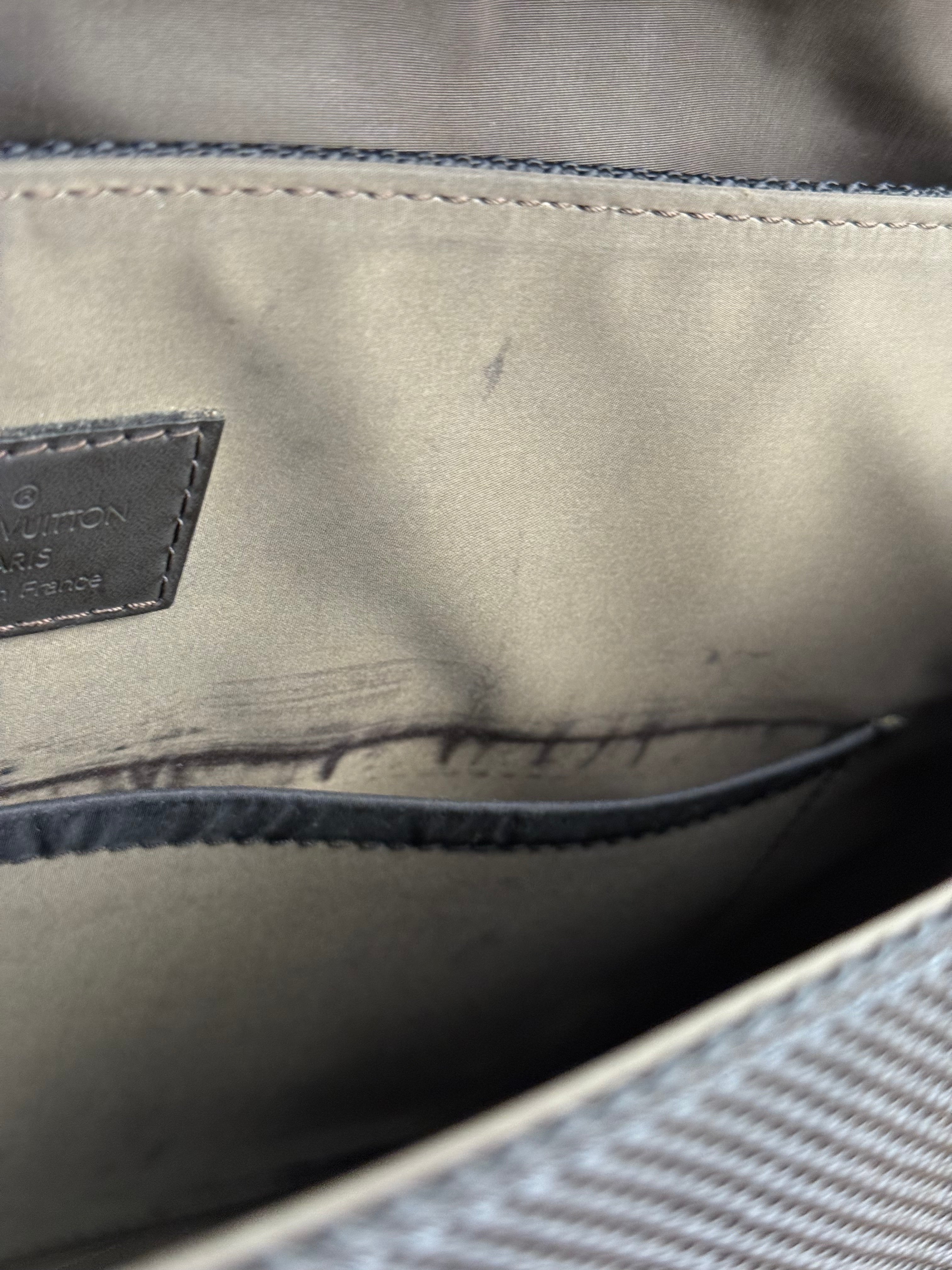 Louis Vuitton Black Damier Geant Flap Messenger