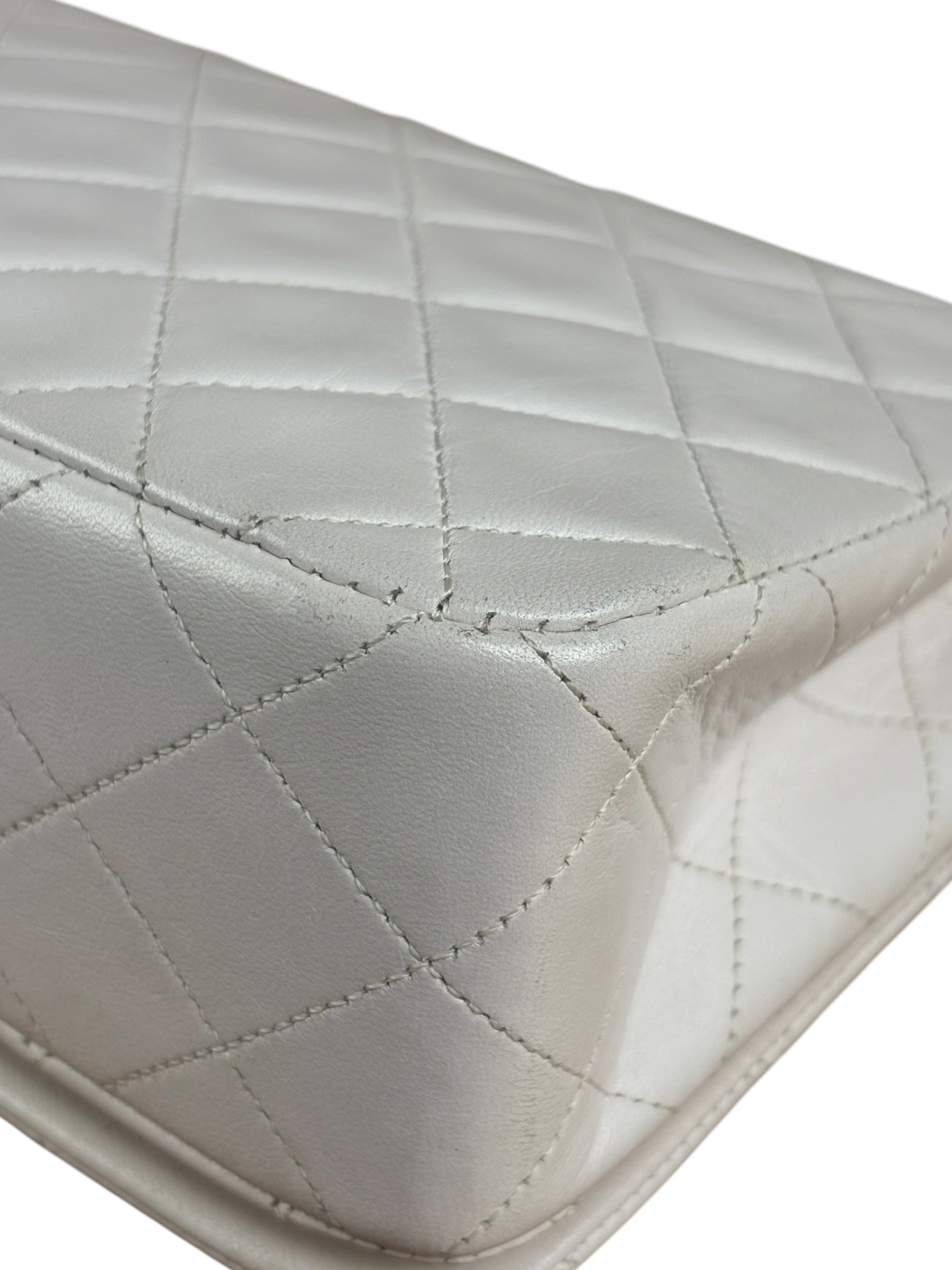 Chanel White Quilted Leather CC Flap Shoulder Bag 2013