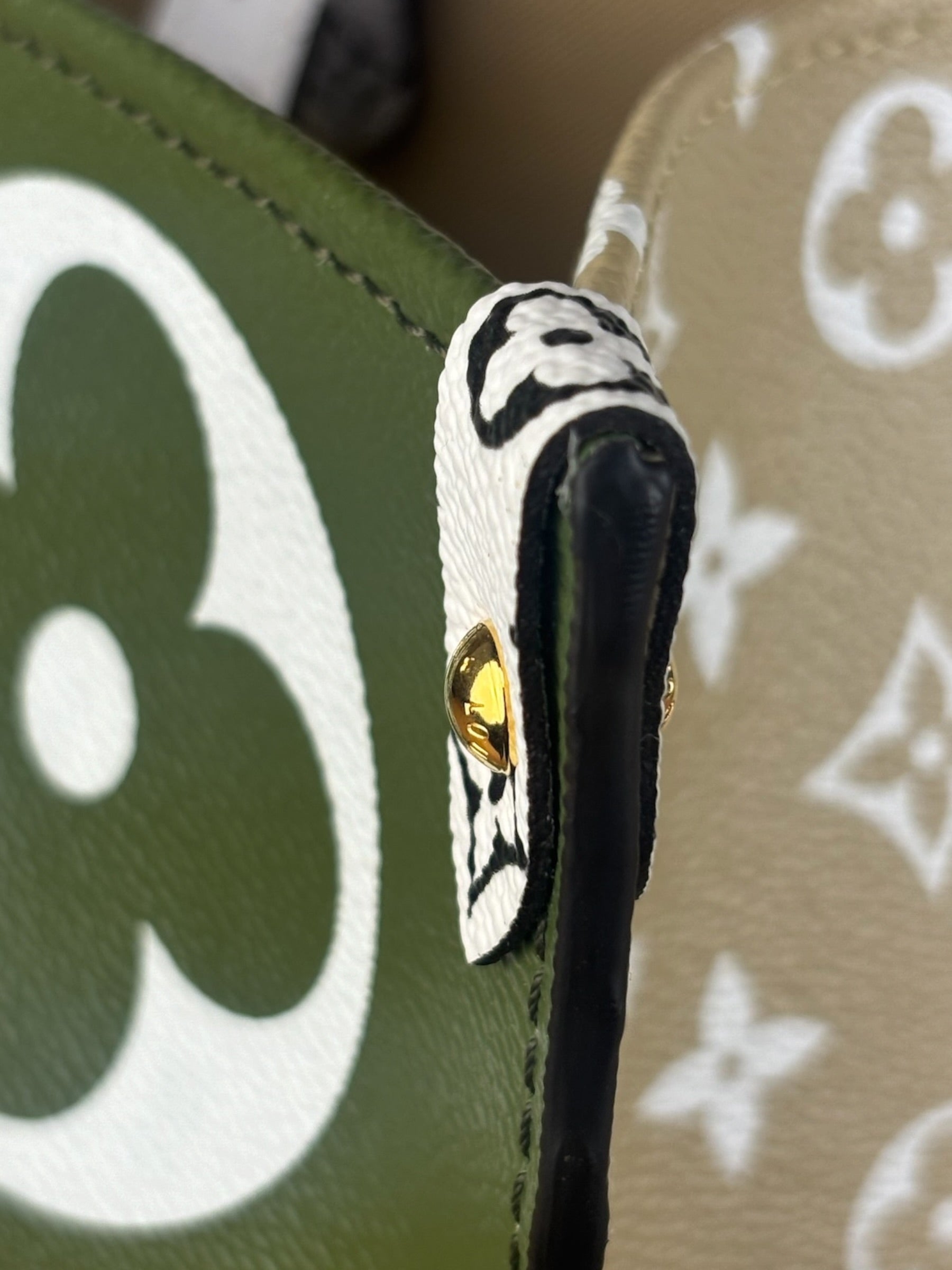 Louis Vuitton Khaki/Green OnTheGo GM Tote