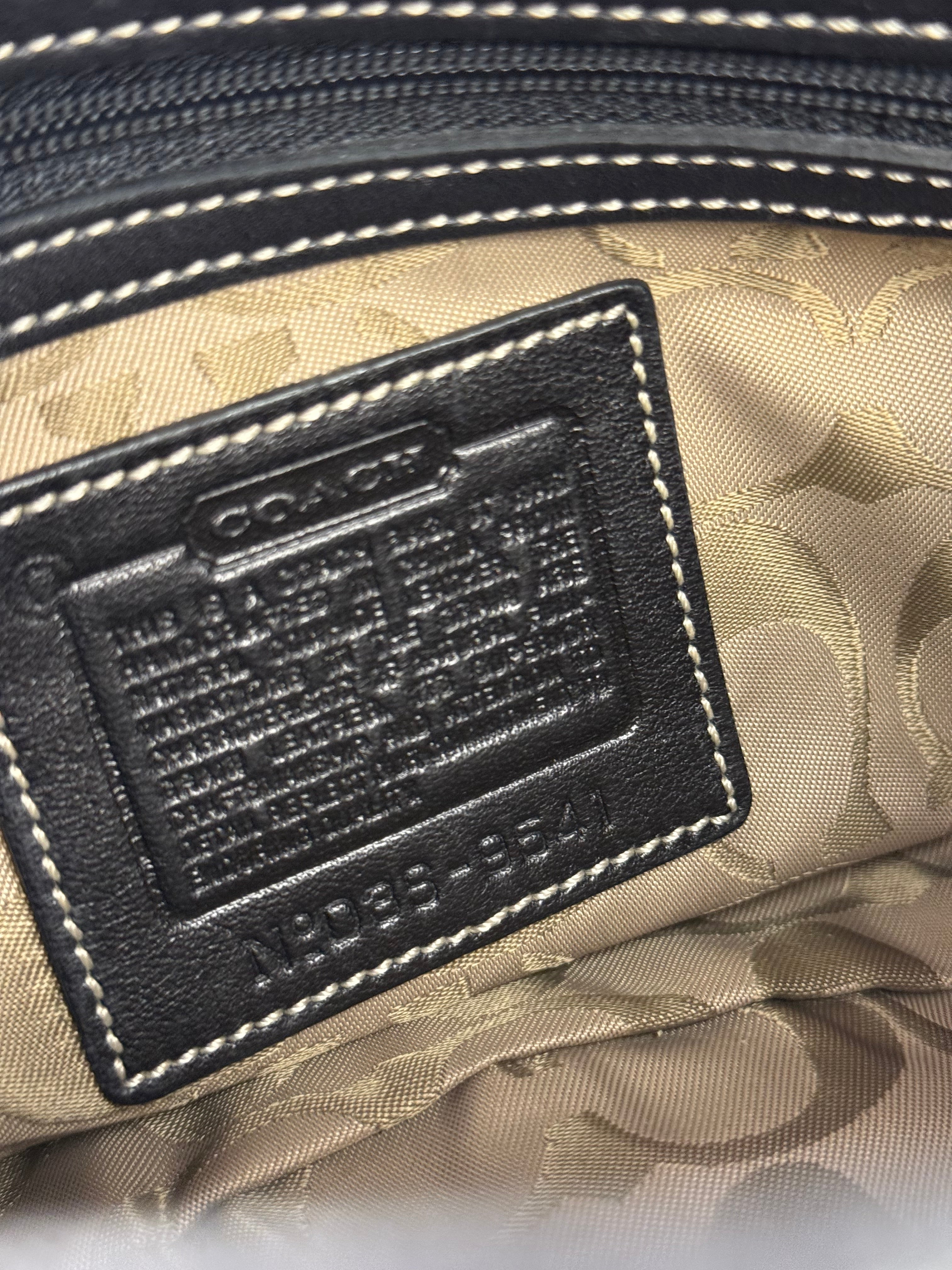 Coach Black Leather Soho Hobo Pochette