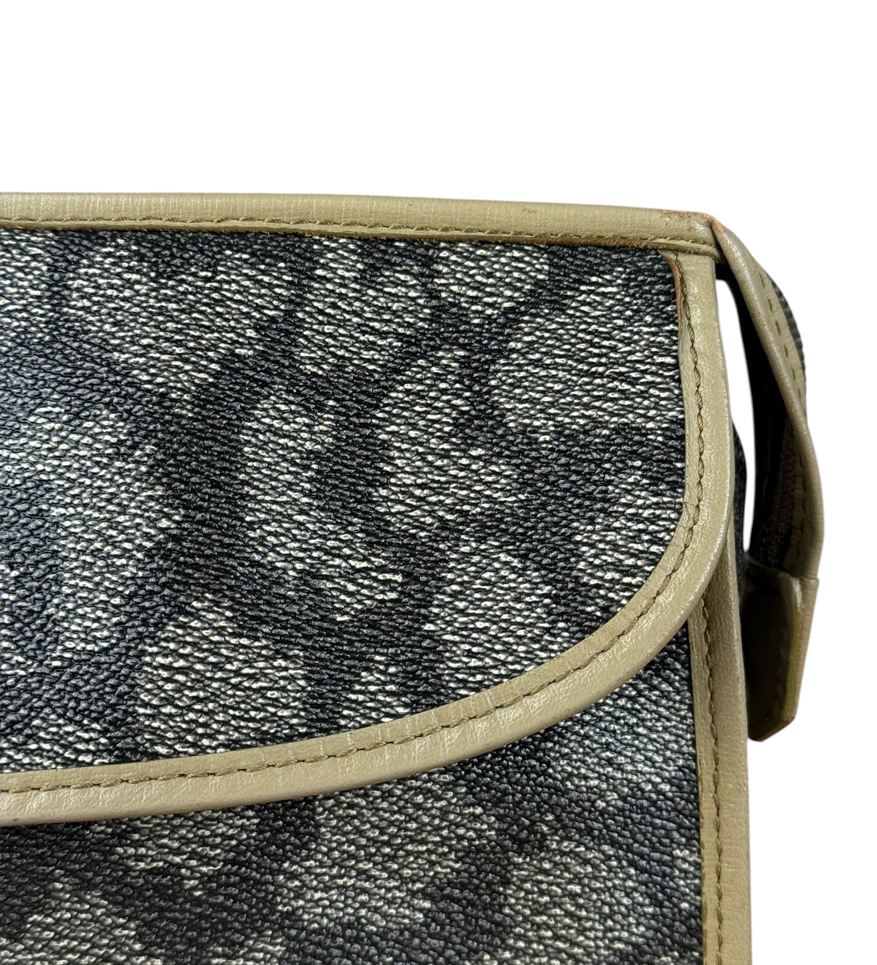 Yves Saint Lauren Vintage Gray Giraffe Printed Leather Clutch