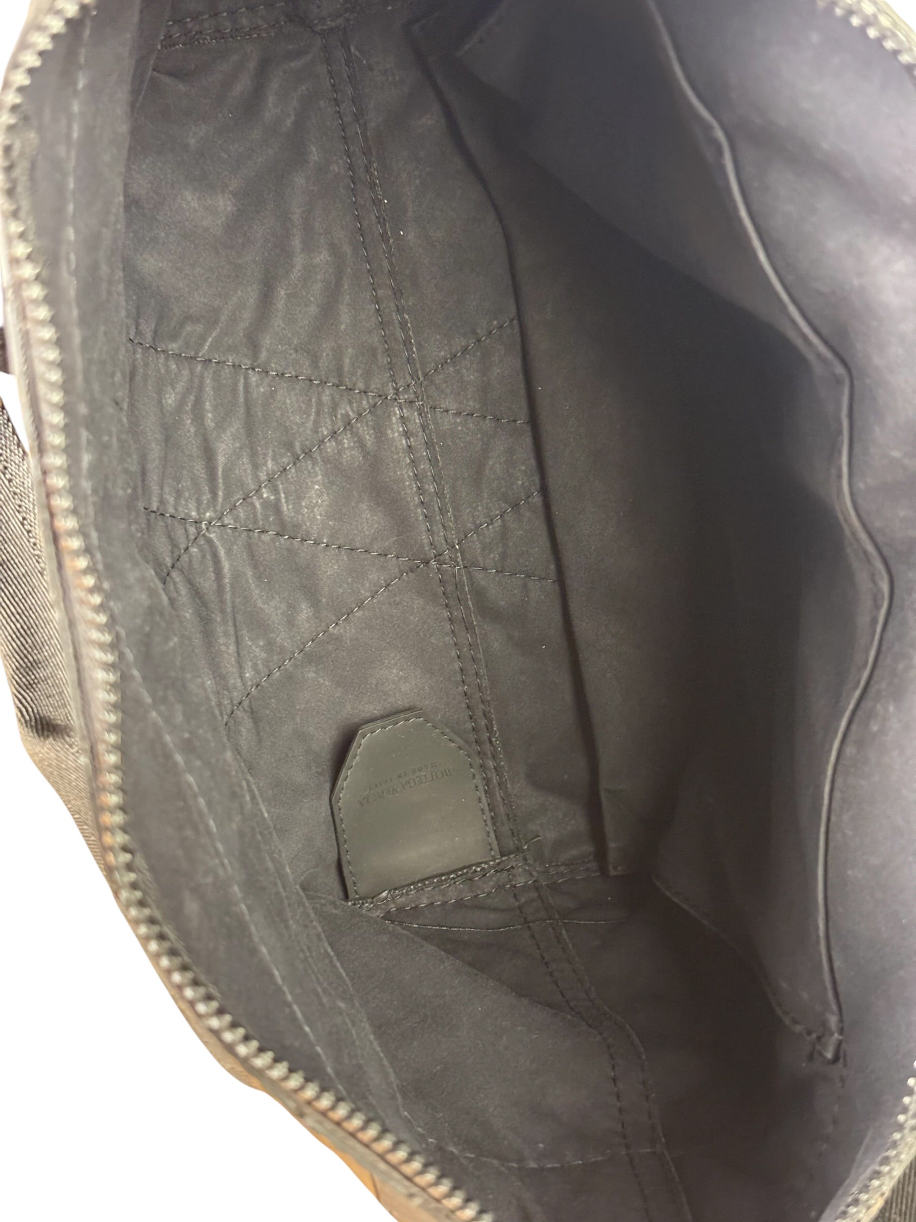 Bottega Veneta Black Rubber Intrecciato Messenger Bag