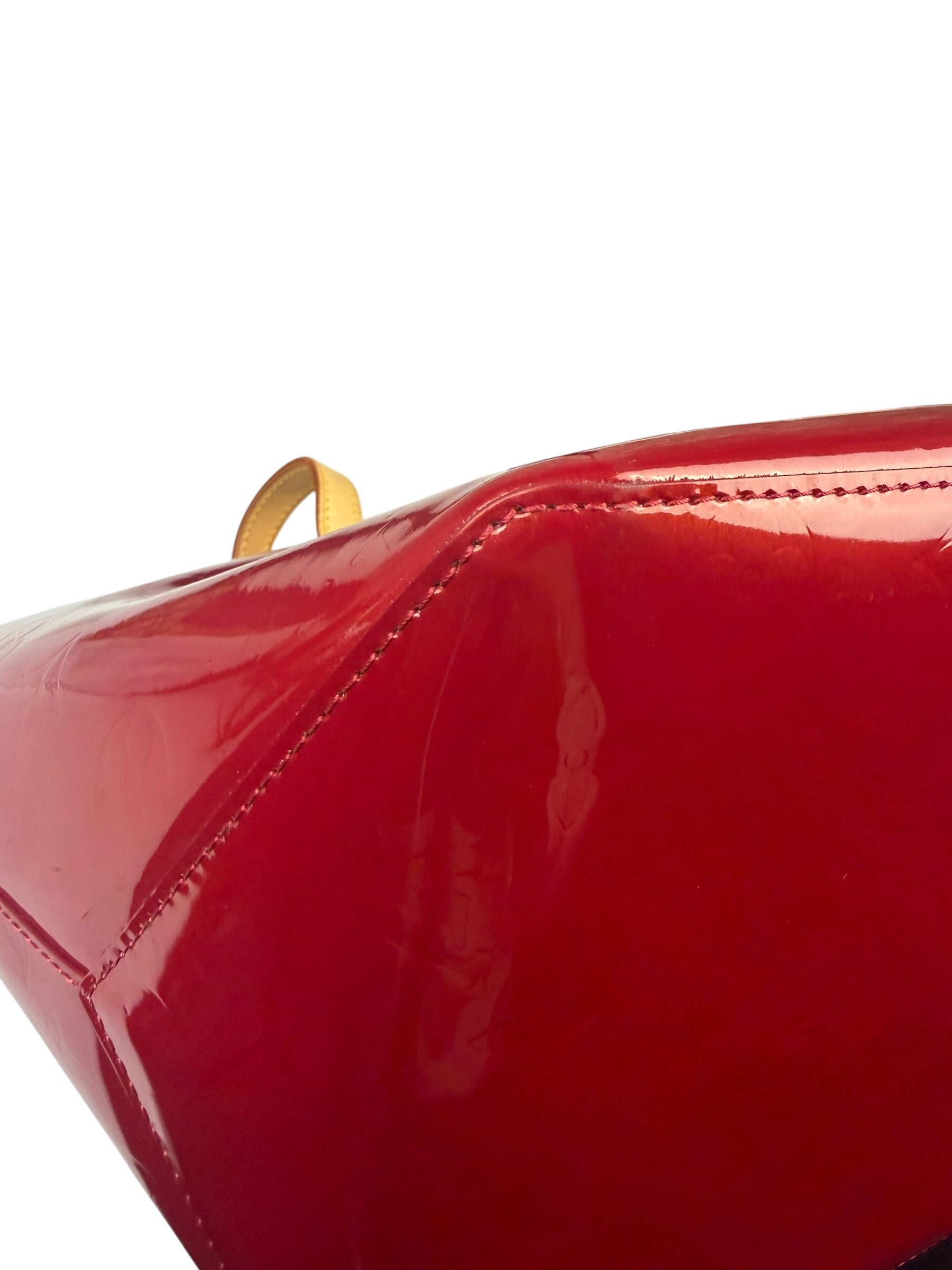 Louis Vuitton Red Monogram Vernis Bellevue Handbag PM