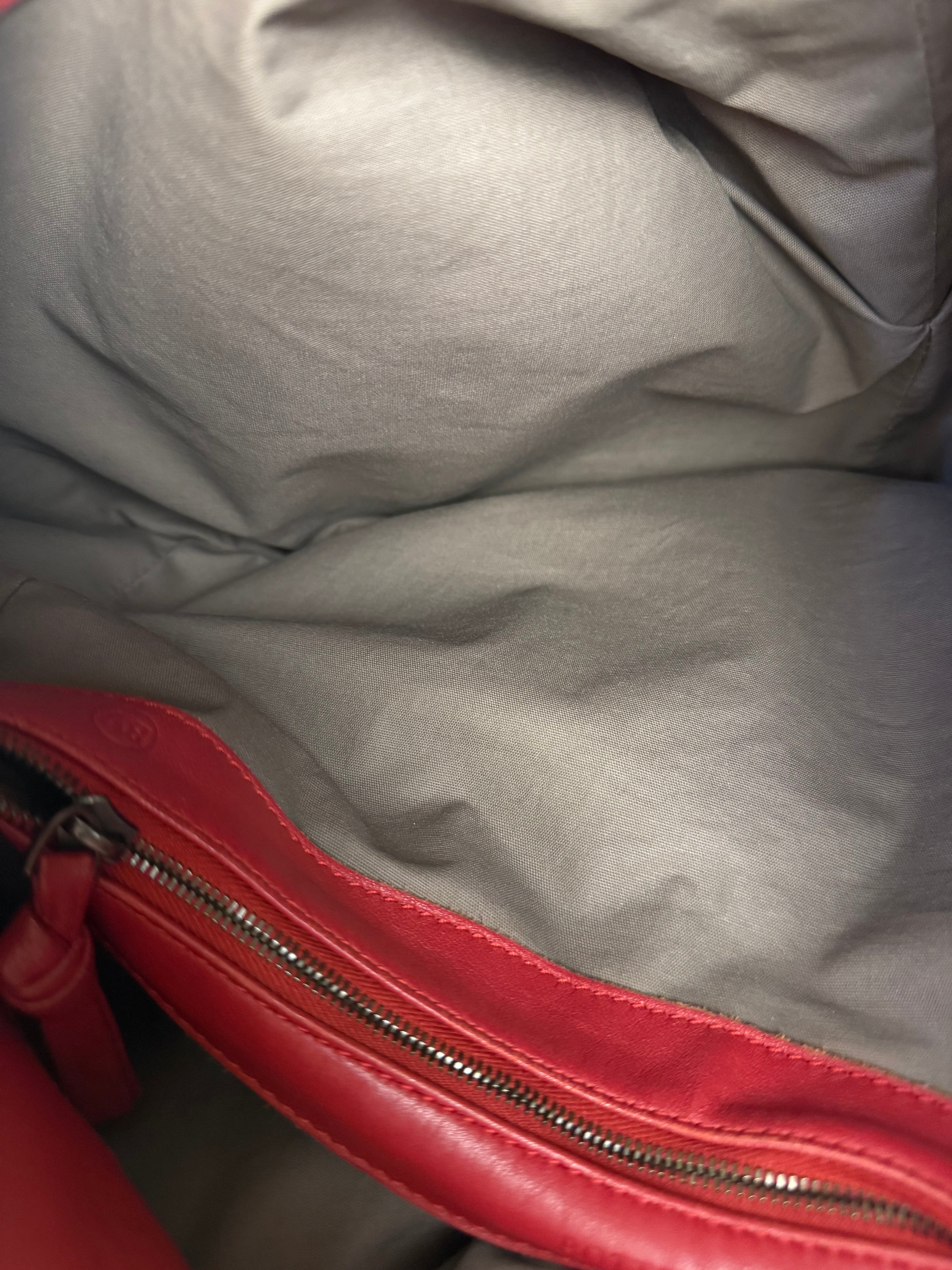Bottega Veneta Vintage Red Hobo Aquilone Fortune Cookie Shoulder Bag
