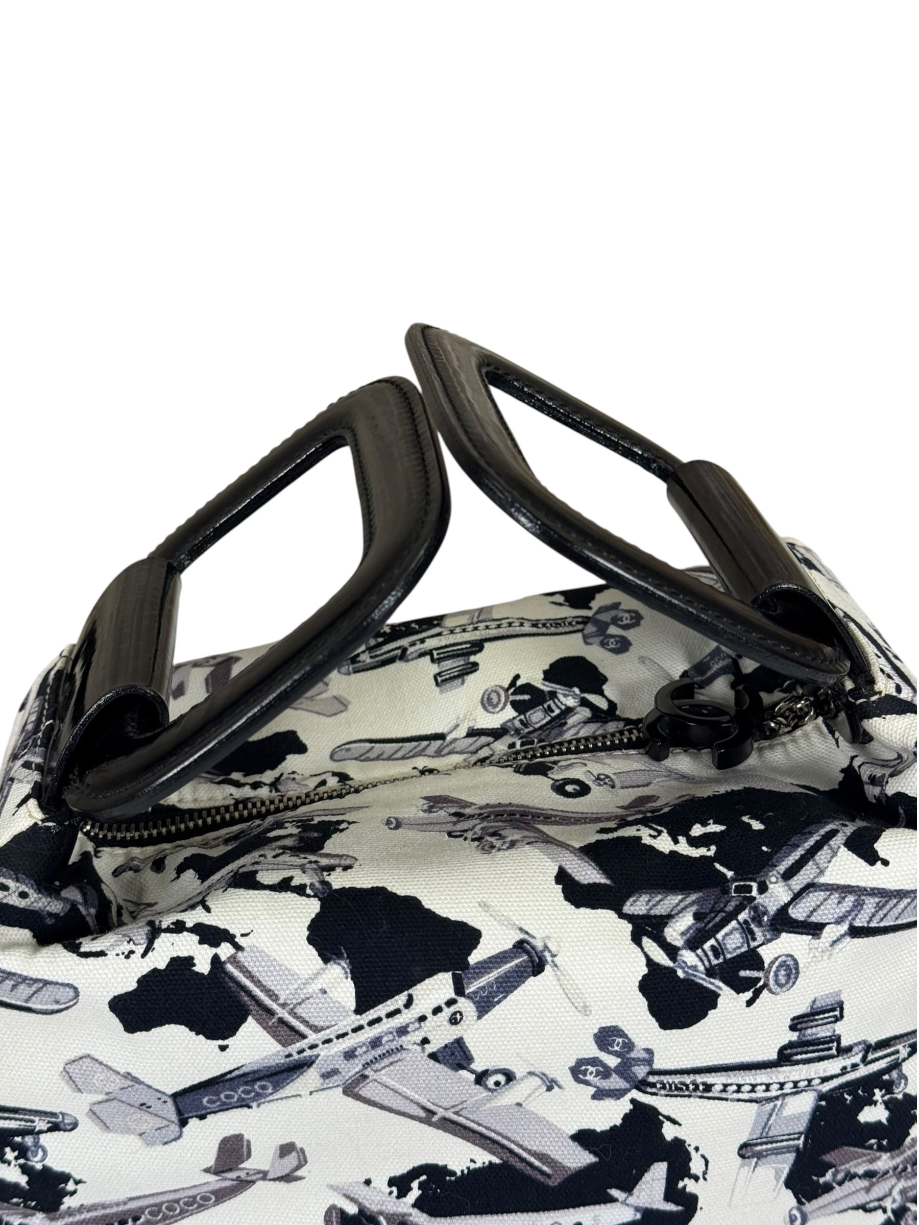 Chanel White/Black Patent Leather Trim Airplane CC Handle Bag 2005