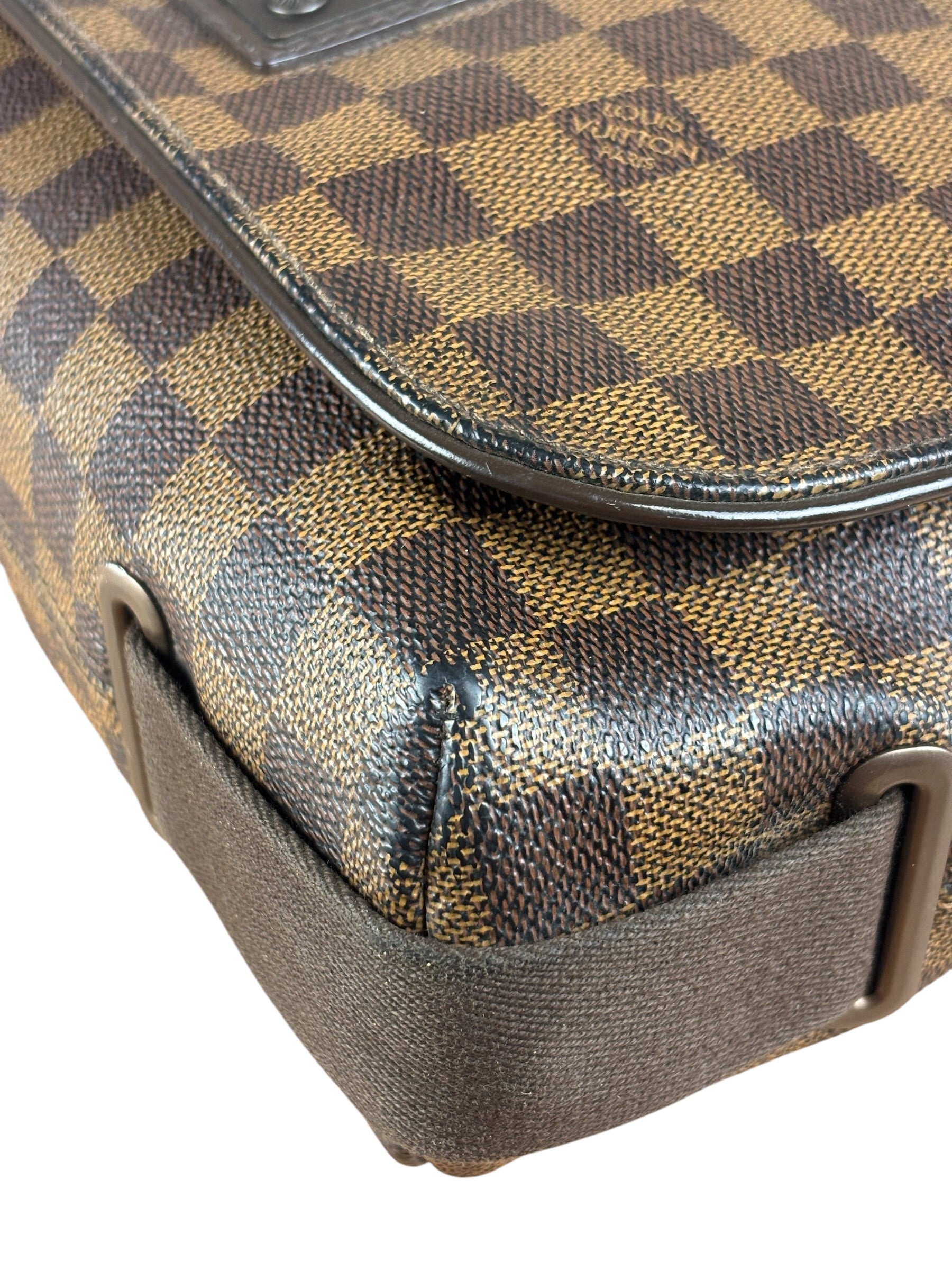 Louis Vuitton Damier Ebene Messenger Shoulder Bag