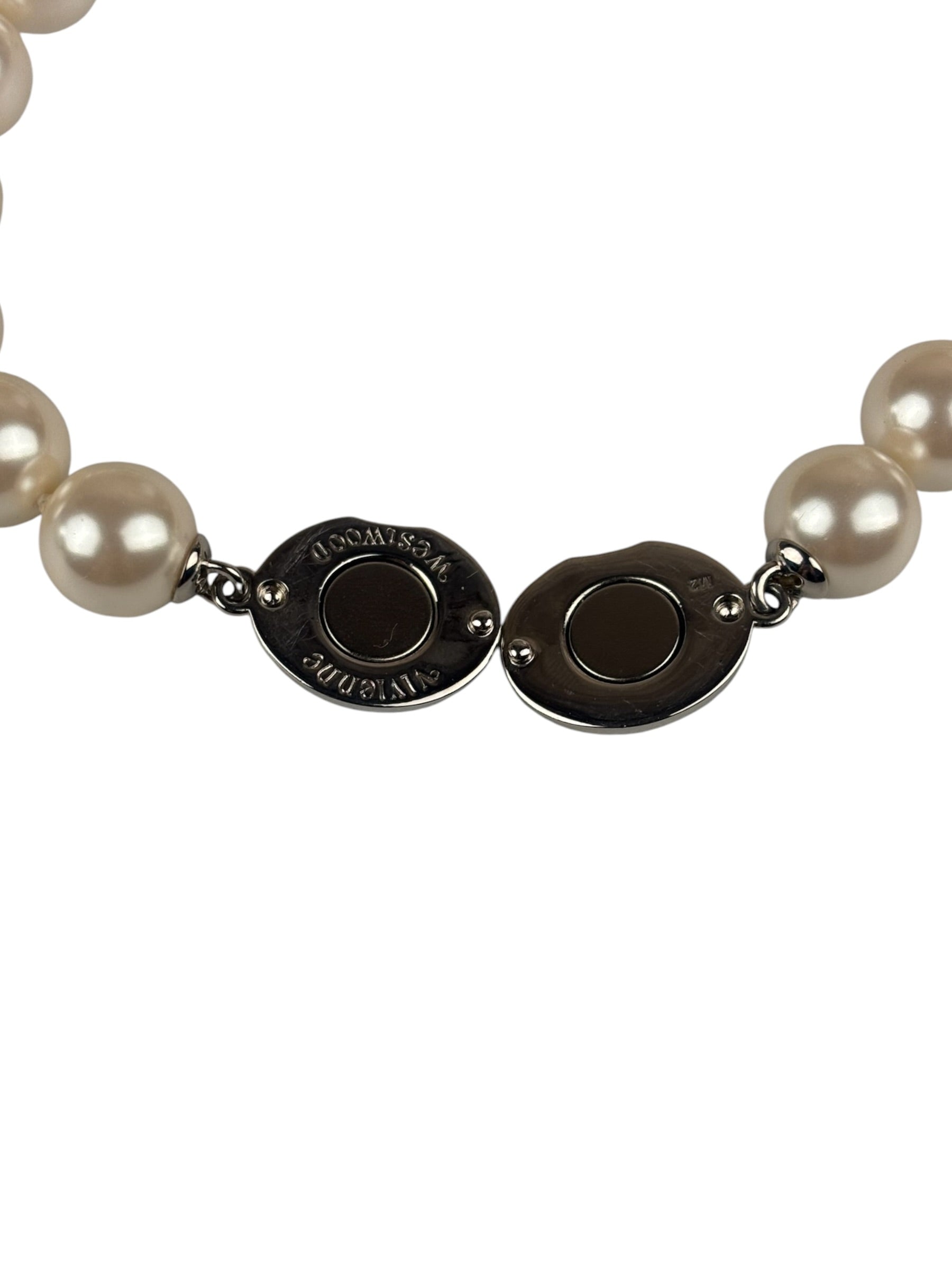 Vivienne Westwood Loelia Pearl Necklace