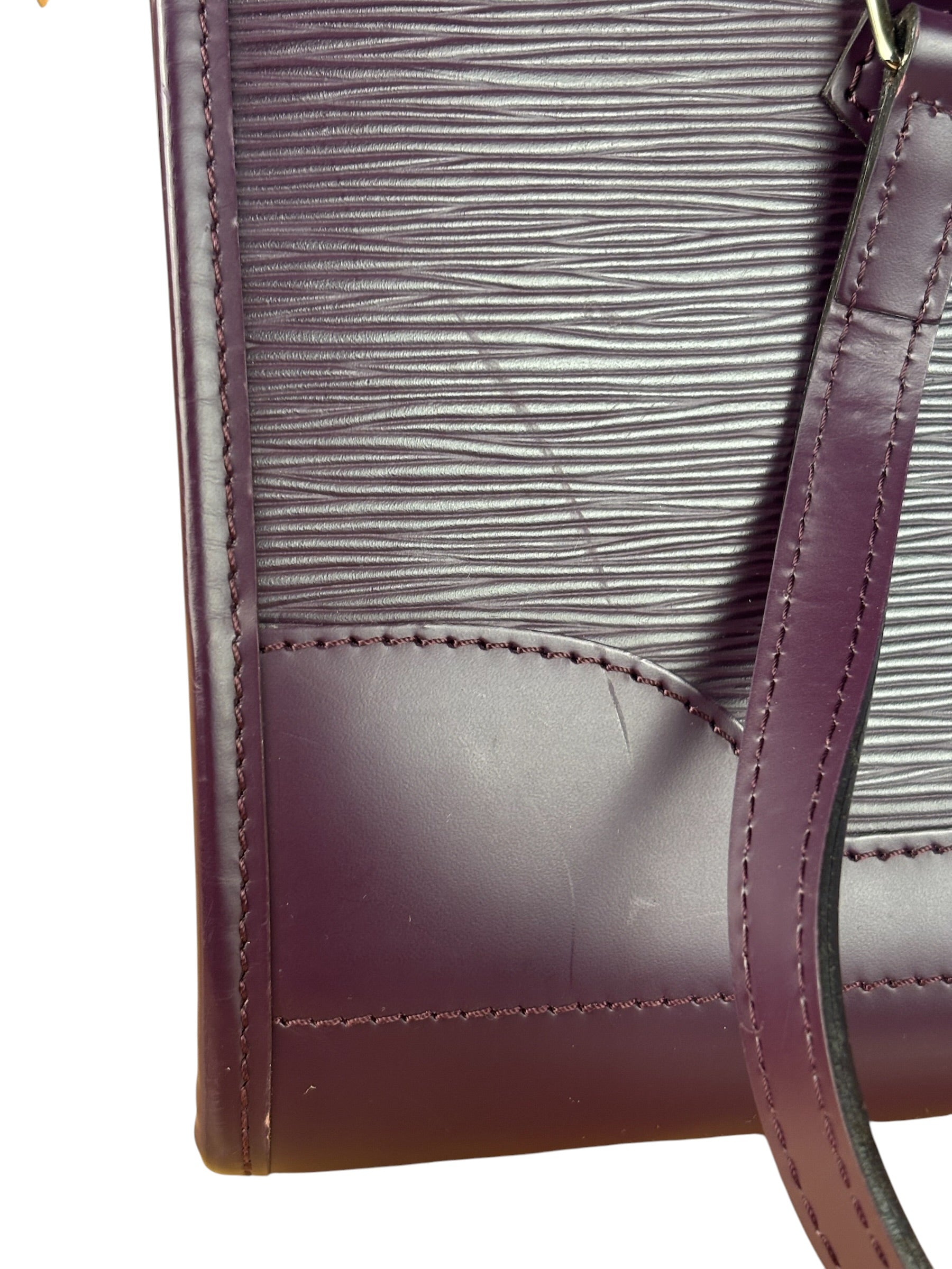 Louis Vuitton Purple Madeleine Epi Leather HandBag