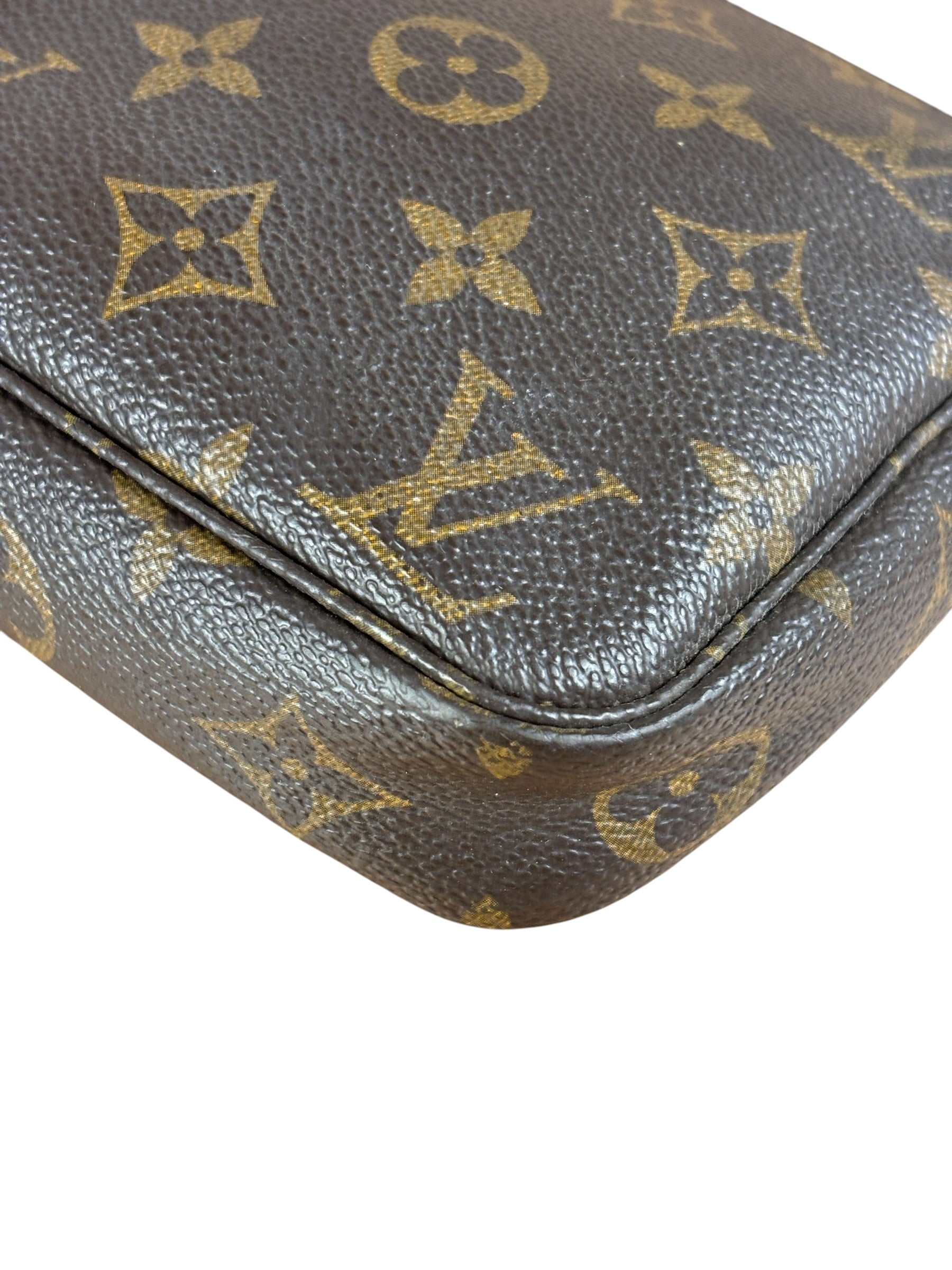 Louis Vuitton Monogram Pochette