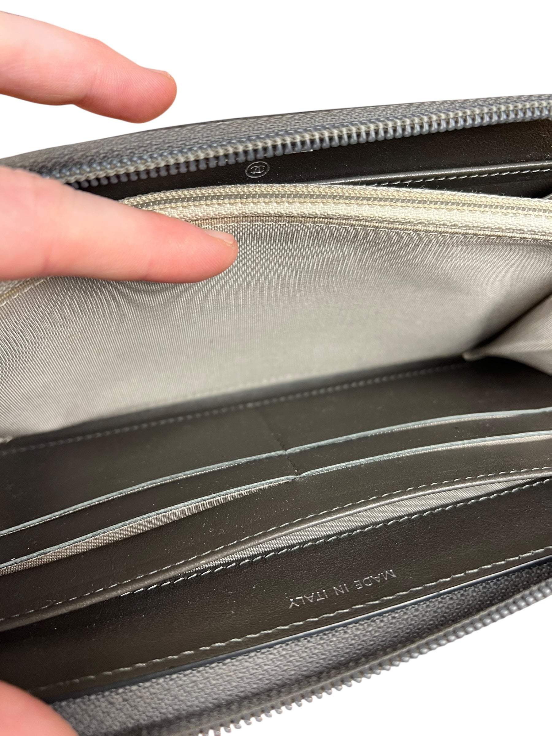 Chanel Caviar Leather Grey Zip Wallet