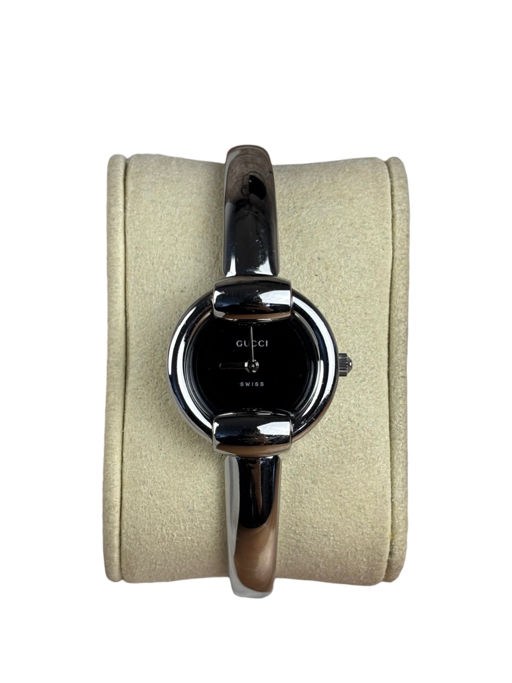 Gucci 1400L Black Dial Bangle Band