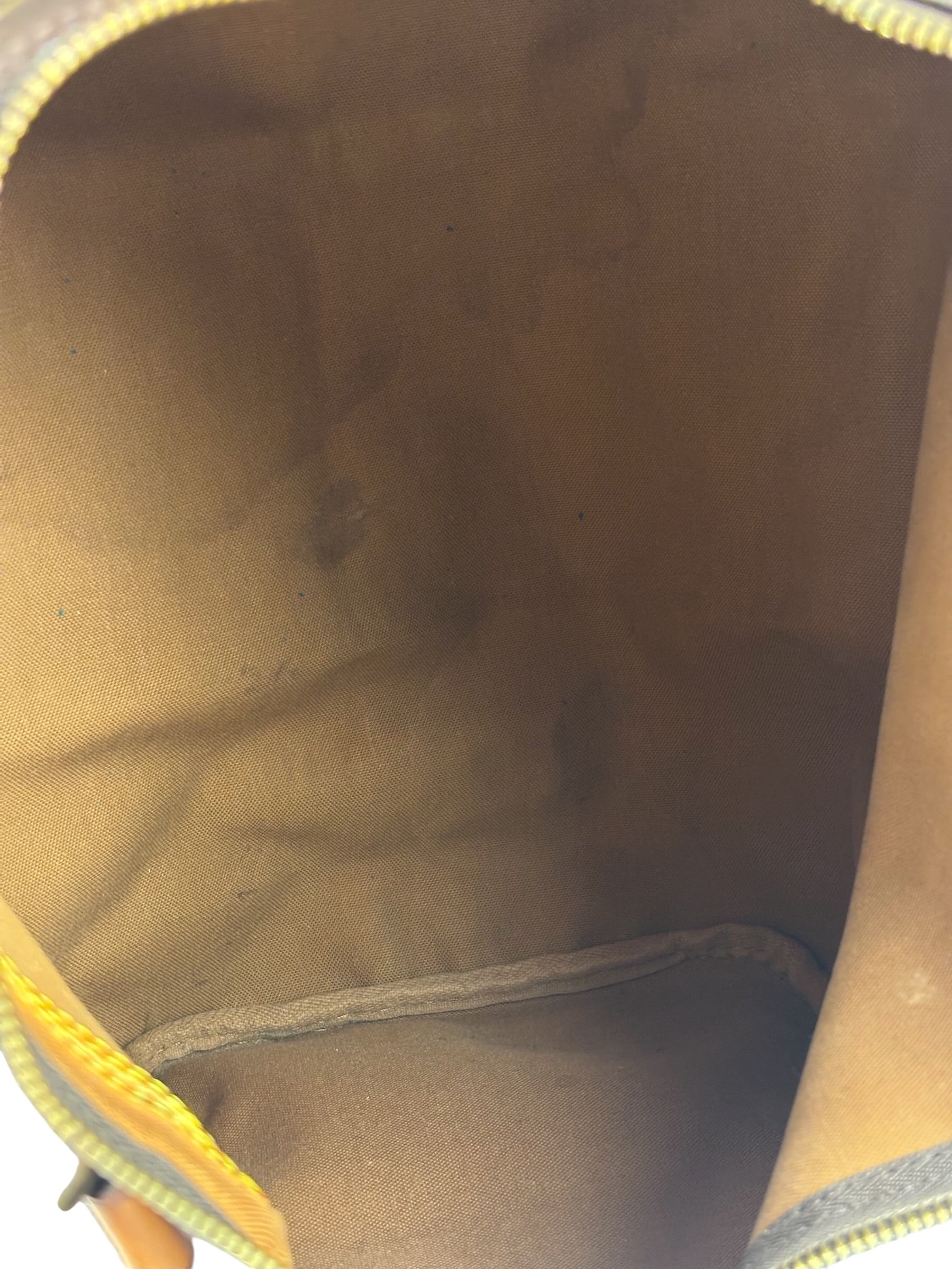 Louis Vuitton Monogram Speedy 35