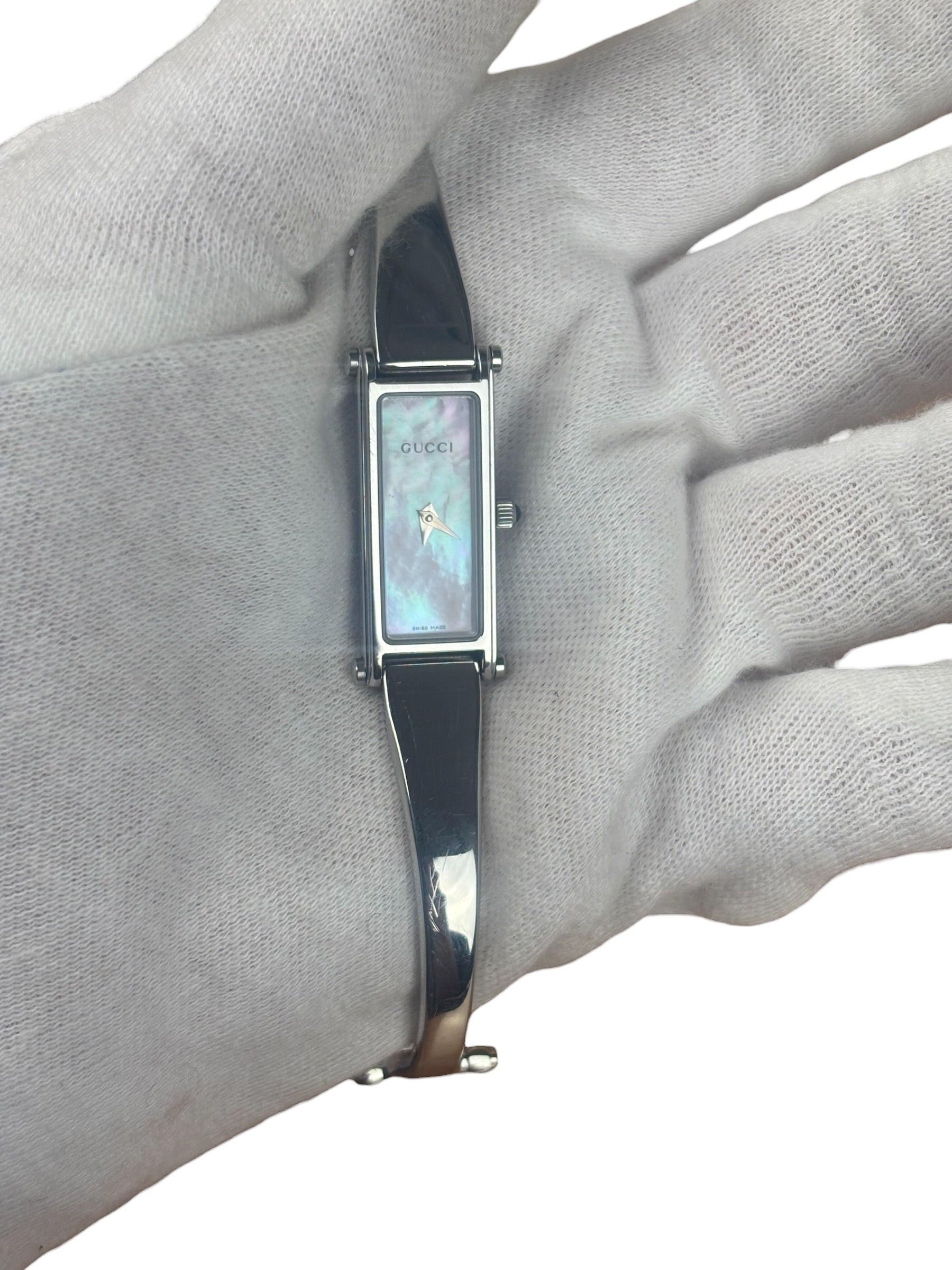 Gucci 1500l Mother of Pearl Dial