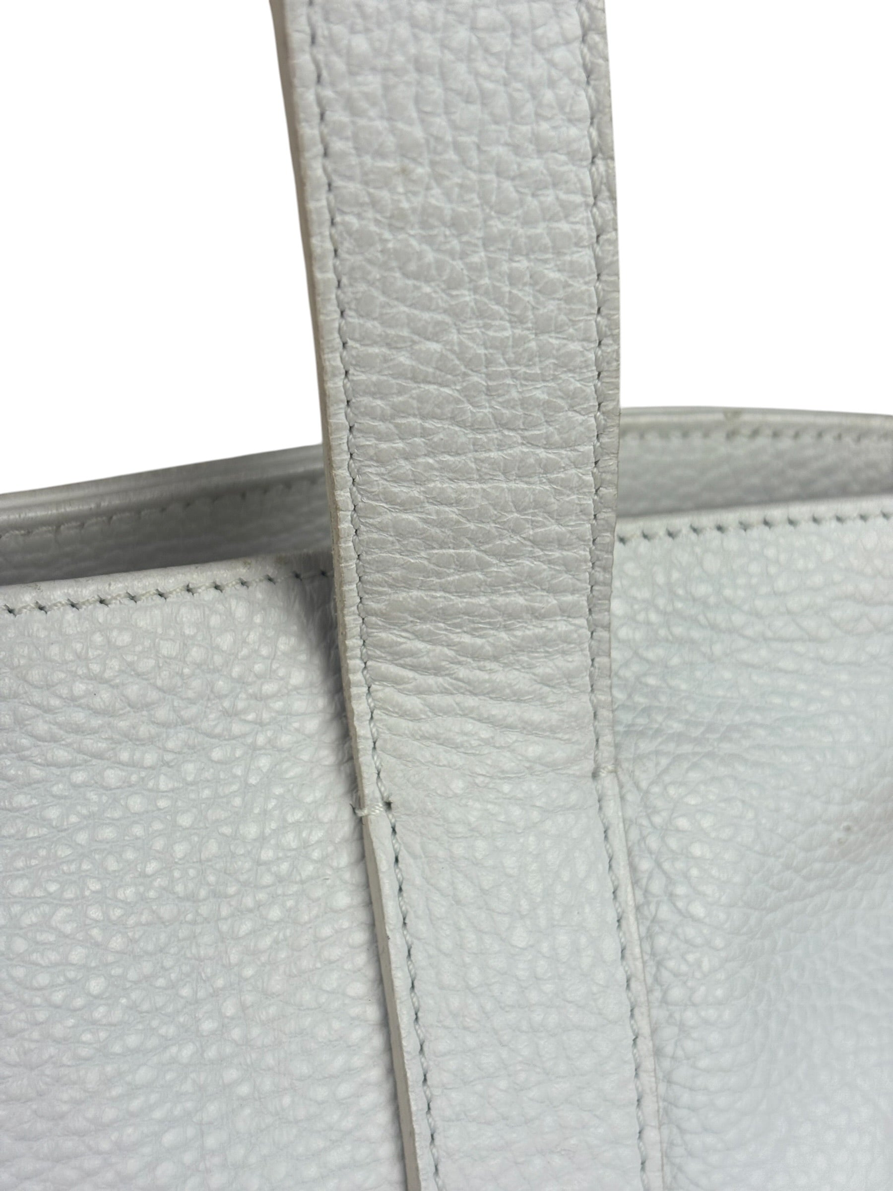 Burberry White Pebbled Leather Shoulder Bag